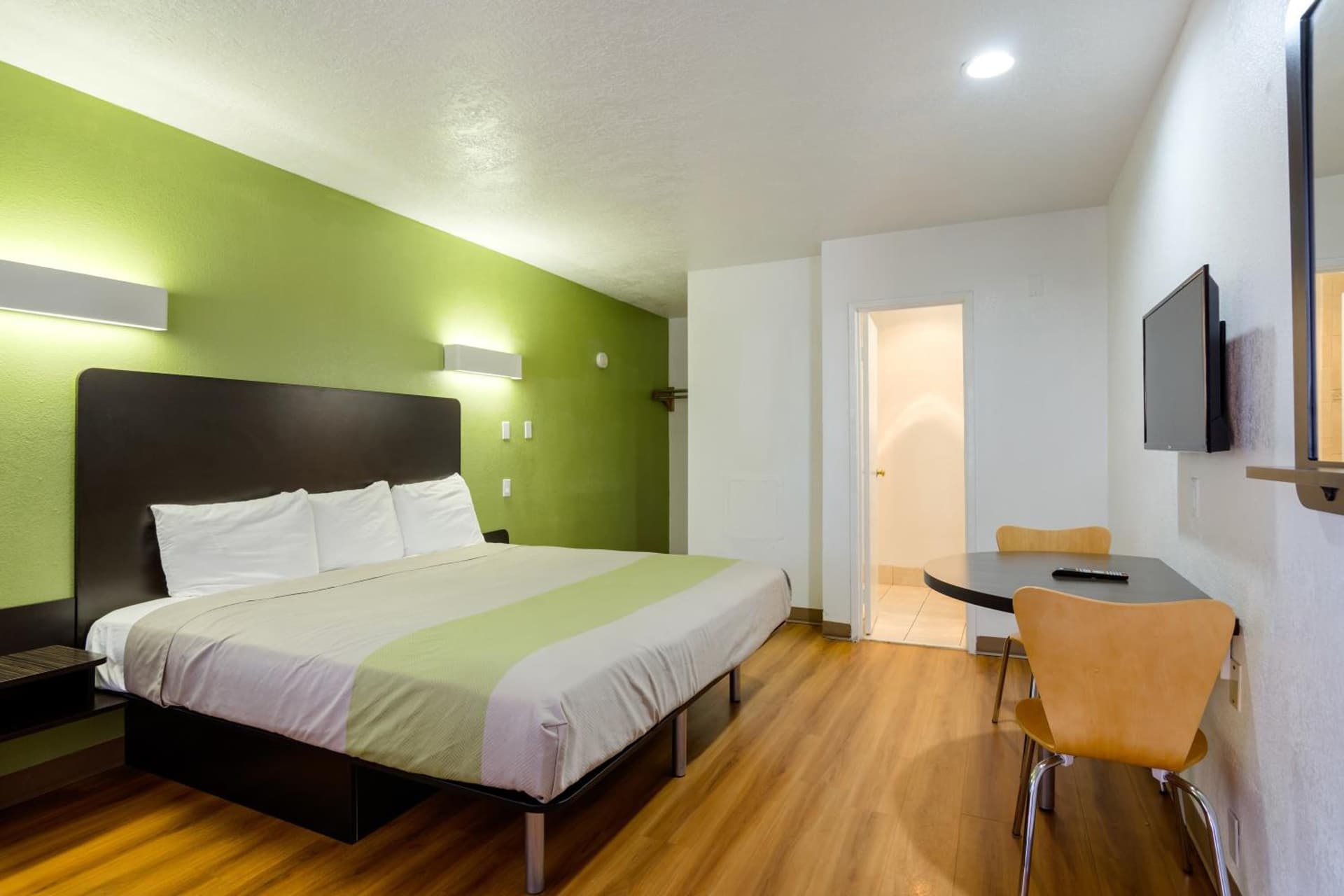 Motel 6-Santa Fe, NM - Downtown gallery photo in Santa Fe, NM — image 23