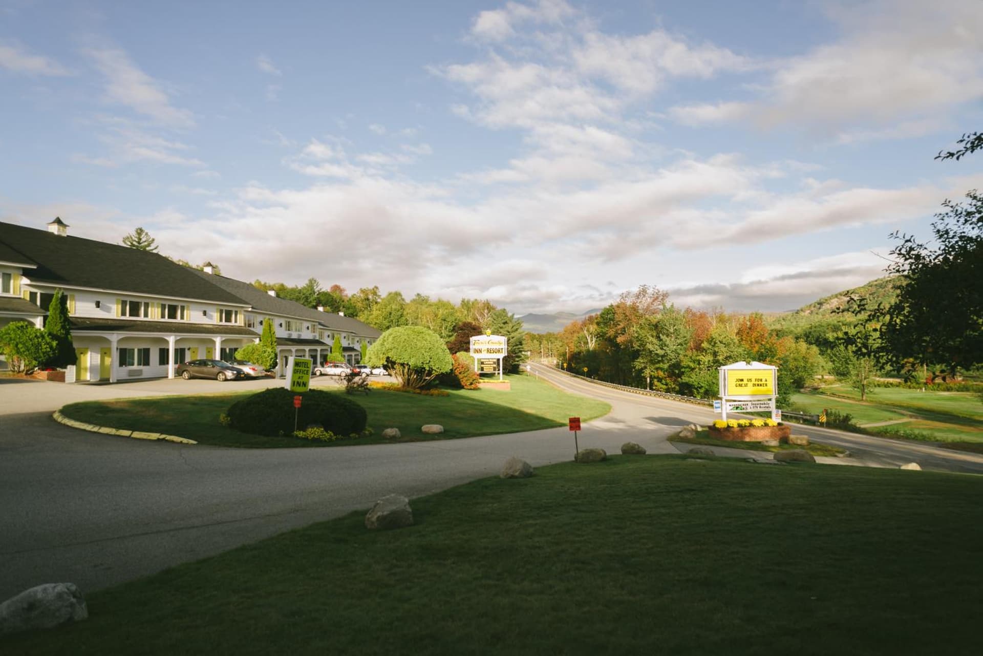 Town & Country Inn & Resort featured exterior or lobby in Gorham — similar hotel
