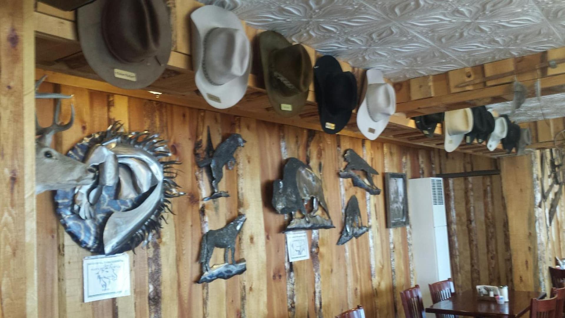 Frontier Lodge property views in Lander, WY — gallery photo 3