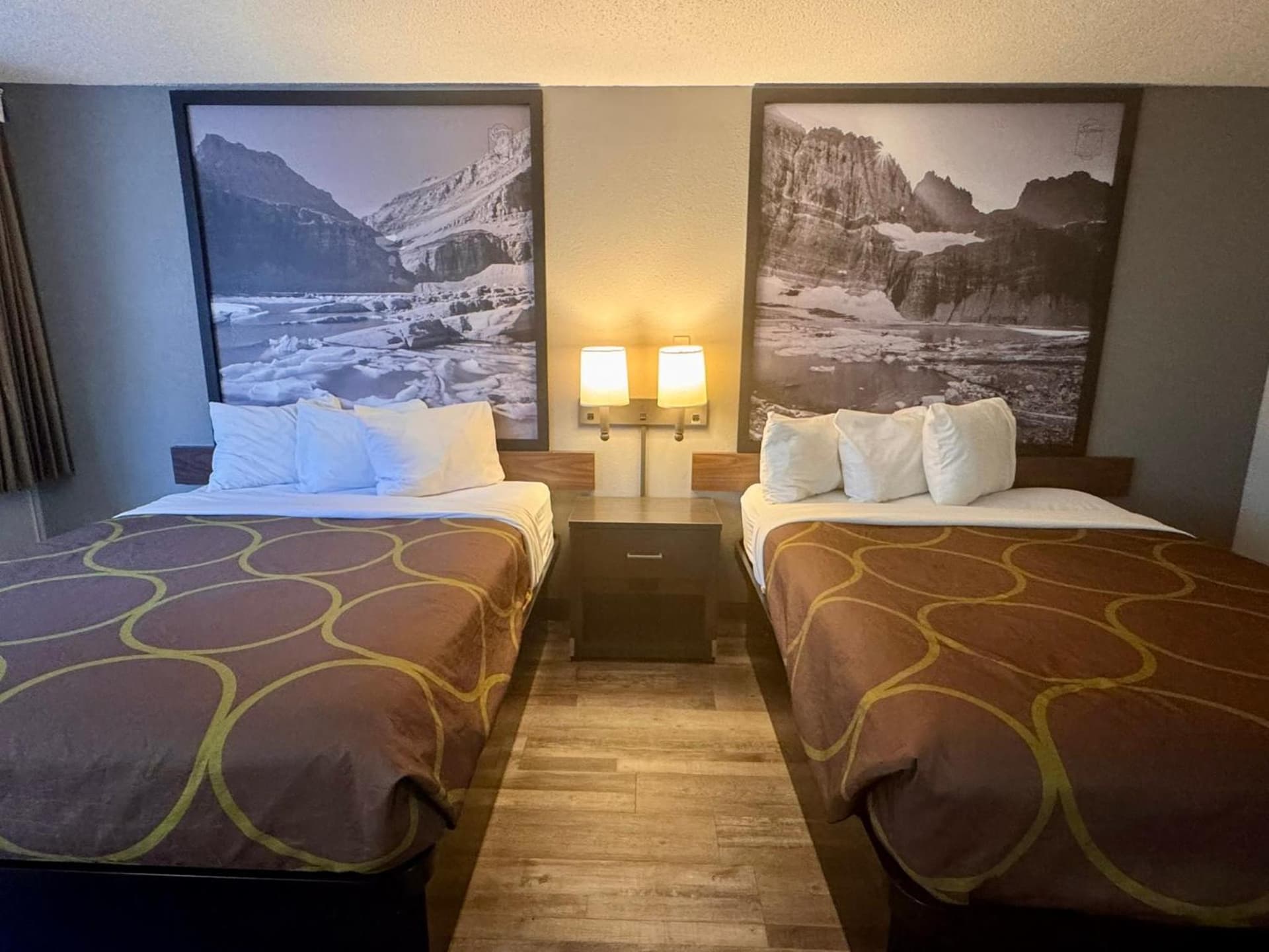 Super 8 by Wyndham Great Falls City Center featured exterior or lobby in Great Falls, MT — similar hotel