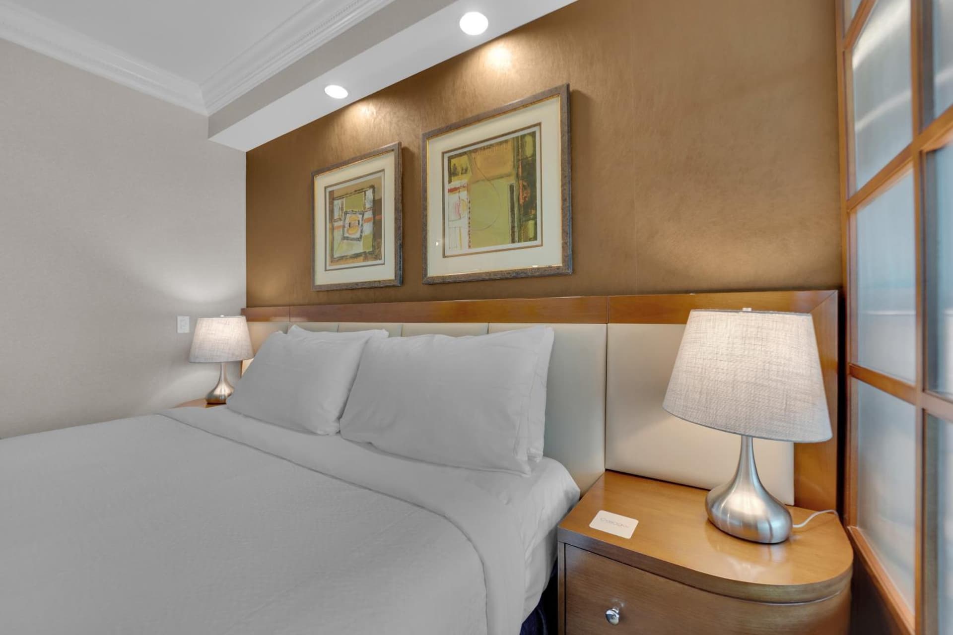 Aurora Haven MGM gallery photo in Paradise, NV — image 42