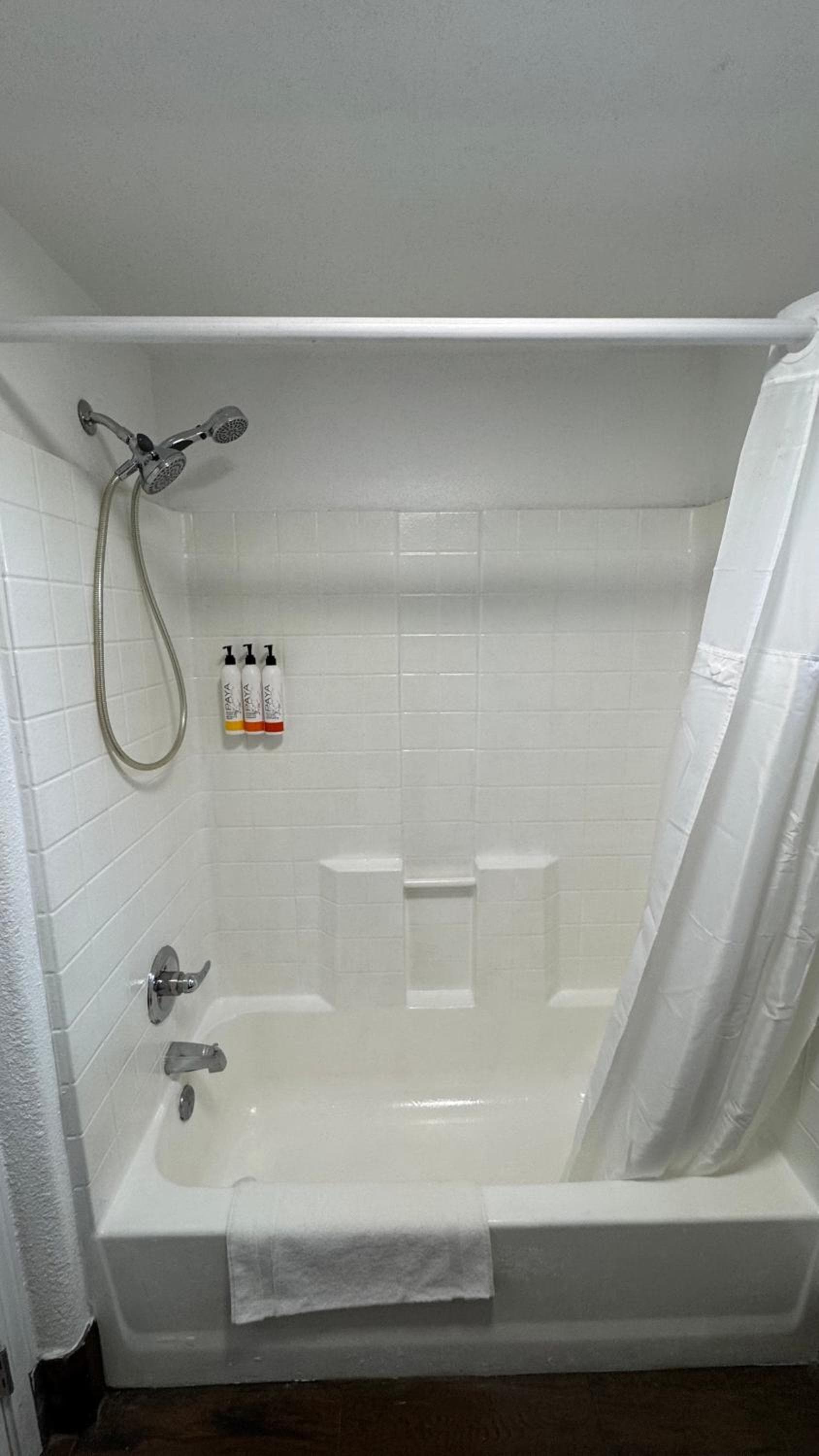 Budget Motel gallery photo in Gilroy, CA — image 22