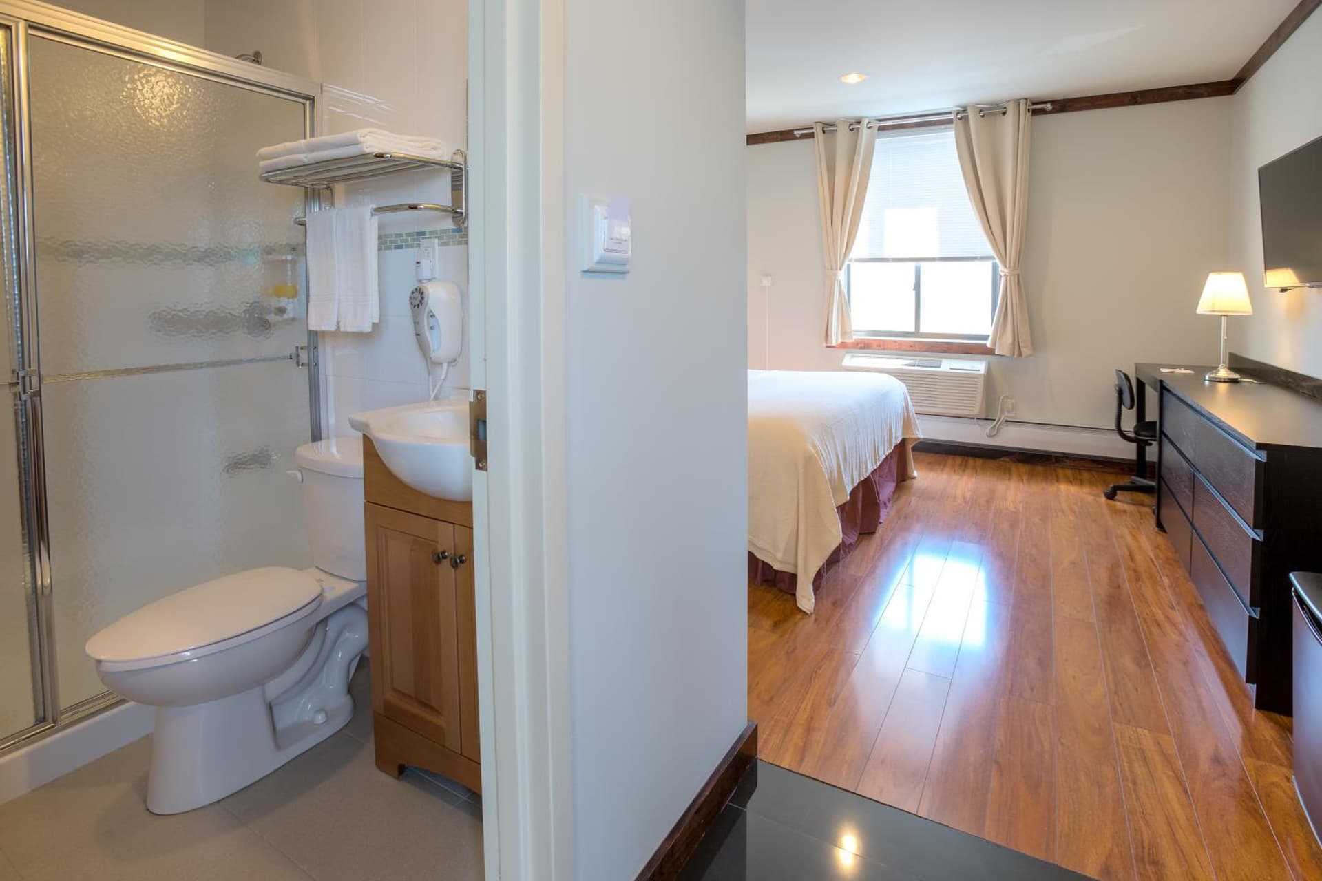 LIC Hotel gallery photo in Queens, NY — image 8