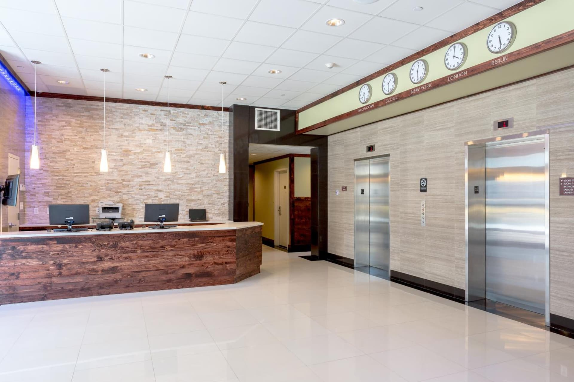 LIC Hotel gallery photo in Queens, NY — image 49