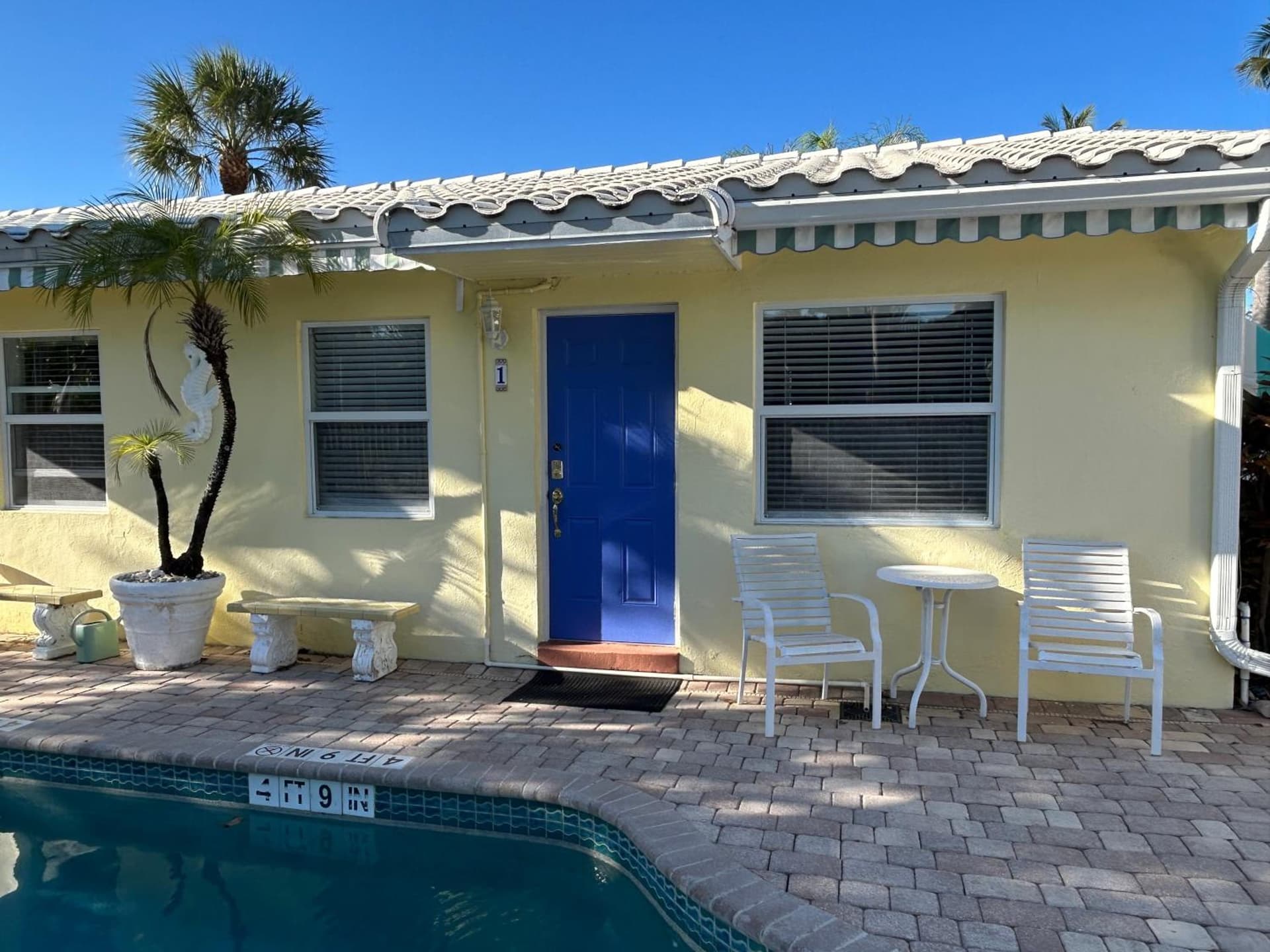 Bahama Beach Club Pompano - Fort Lauderdale - Charming and Cozy Studios & Apartments close to Beach with heated Pool property views in Pompano Beach, FL — gallery photo 3