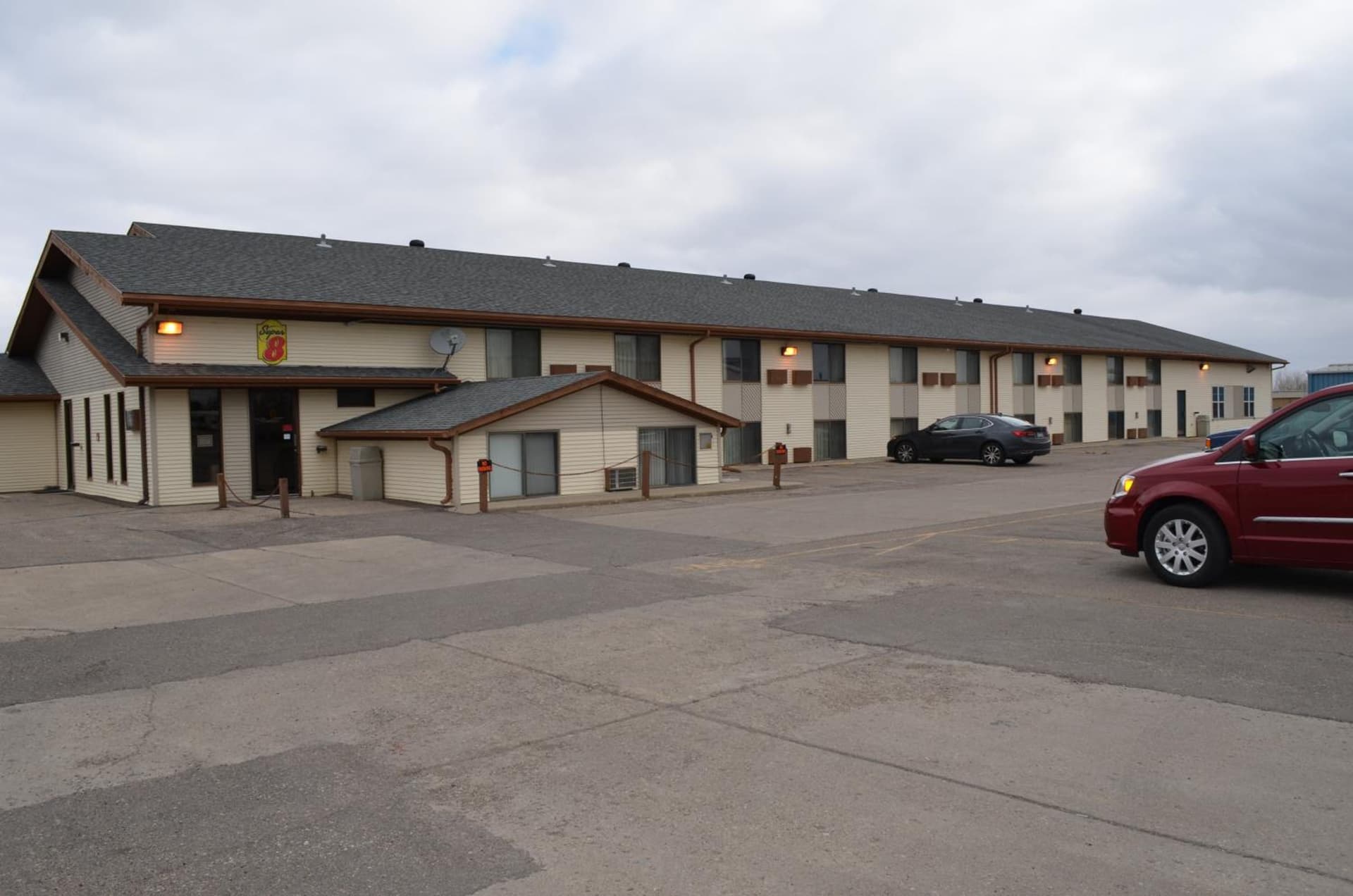 Super 8 by Wyndham Devils Lake featured exterior or lobby in Devils Lake — similar hotel