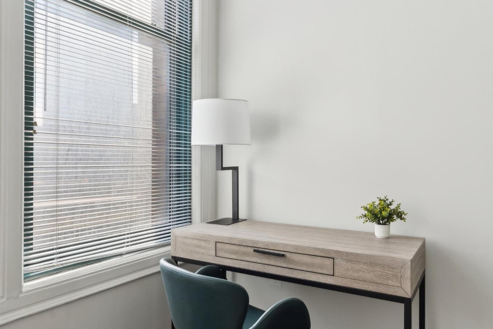 Placemakr Downtown Pittsburgh at The Pennsylvanian property views in Pittsburgh, PA — gallery photo 3
