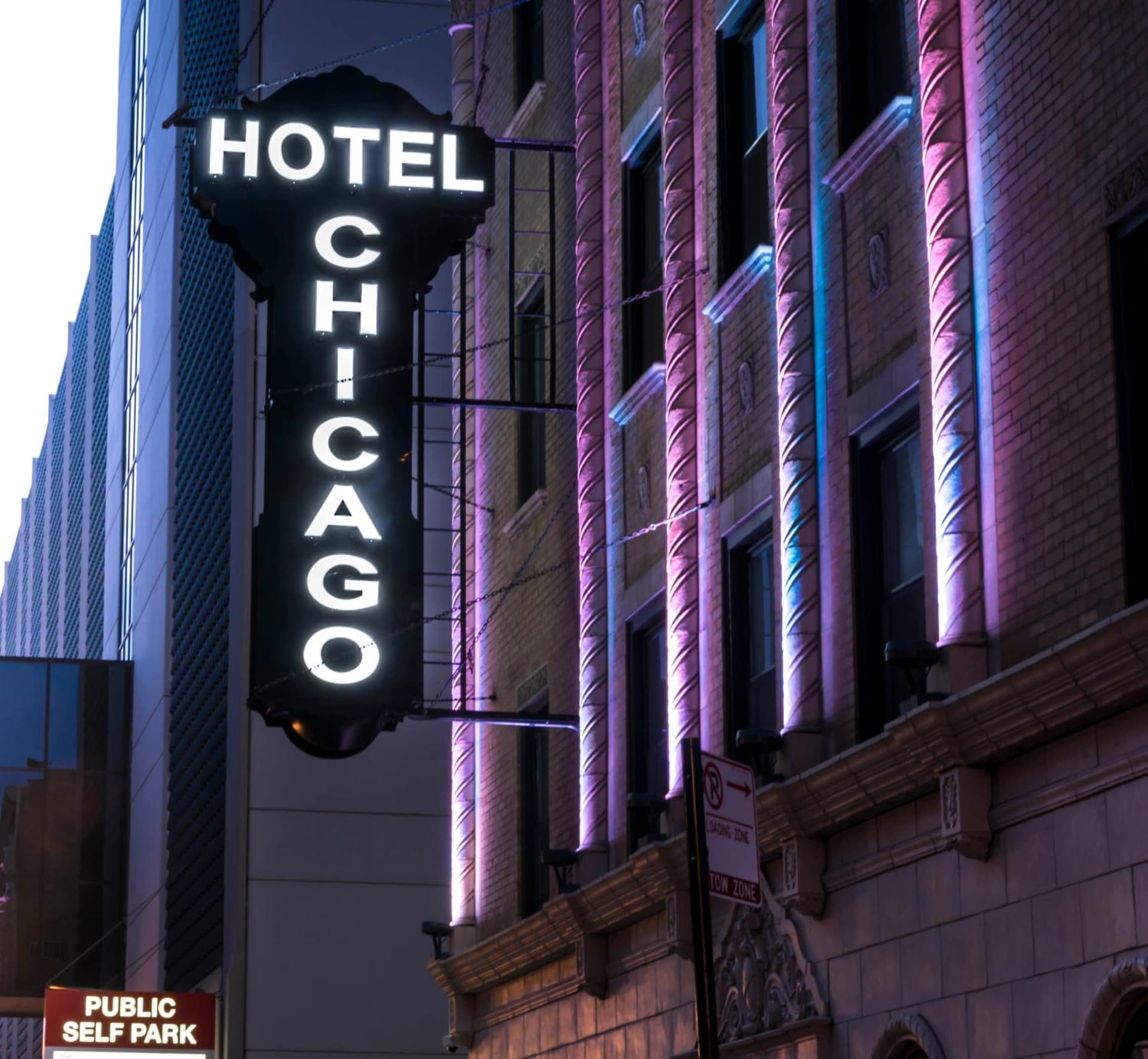 Hotel Chicago West Loop, SureStay Collection by Best Western property views in Chicago, IL — gallery photo 3
