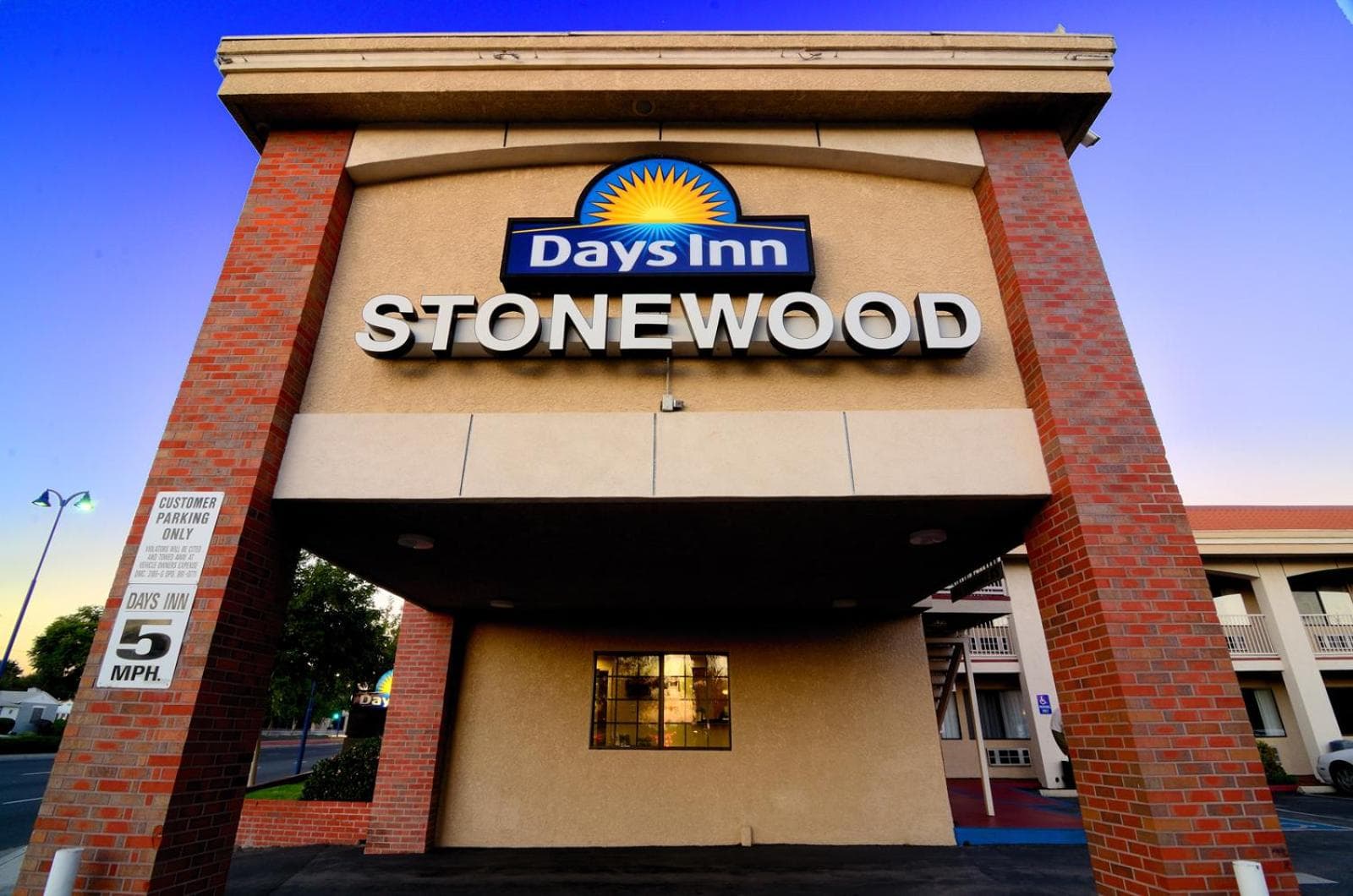 Days Inn by Wyndham Downey gallery photo in Downey, CA — image 16