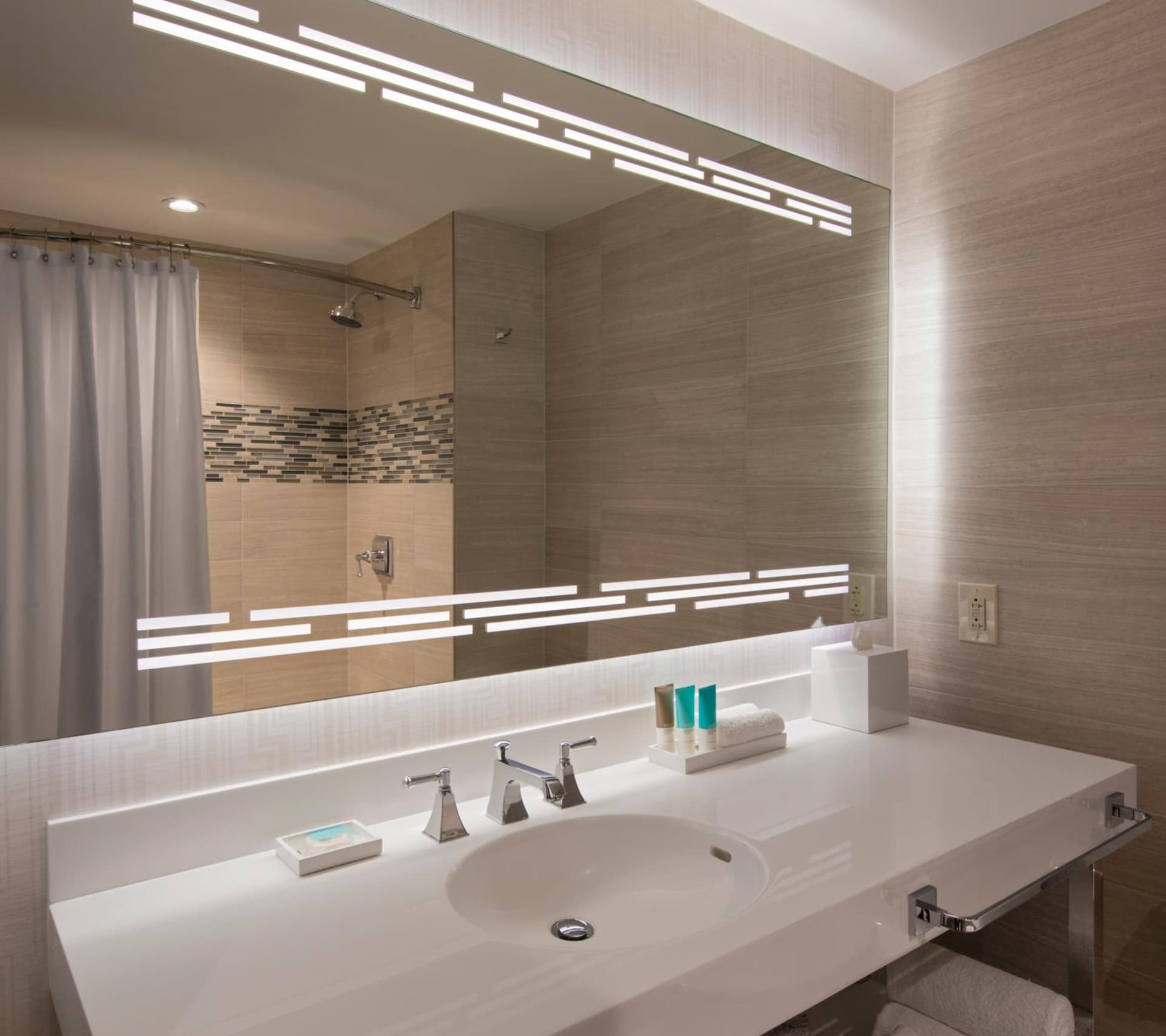 Hyatt Regency Dallas interior in Dallas, TX — gallery photo 2