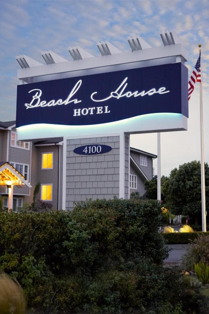 Beach House Half Moon Bay gallery photo in Half Moon Bay, CA — image 41
