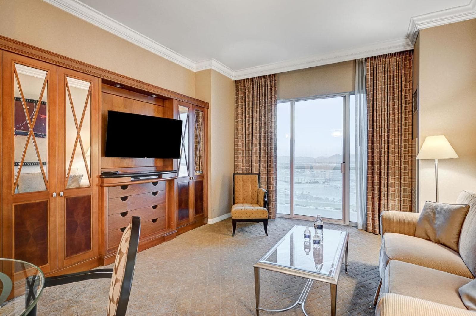 The Signature Escape at MGM Signature Tower 2 5 MIN WALK FROM F1 GRANDSTAND gallery photo in Paradise, NV — image 48