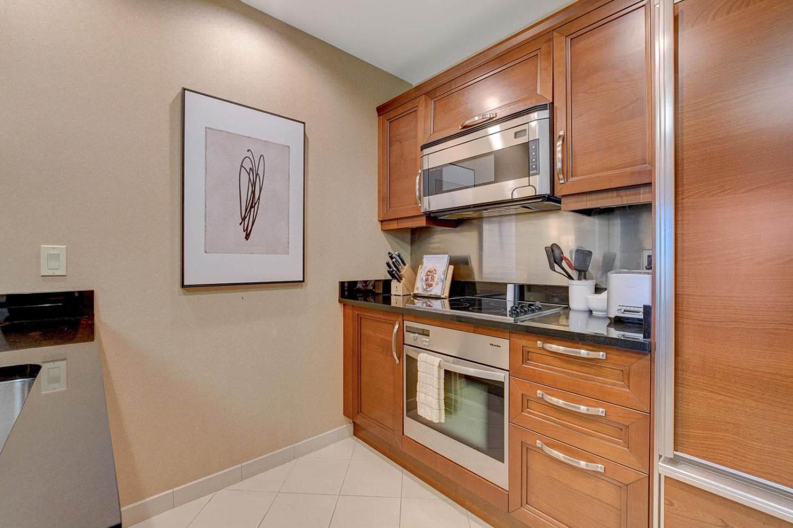 The Signature Escape at MGM Signature Tower 2 5 MIN WALK FROM F1 GRANDSTAND gallery photo in Paradise, NV — image 32
