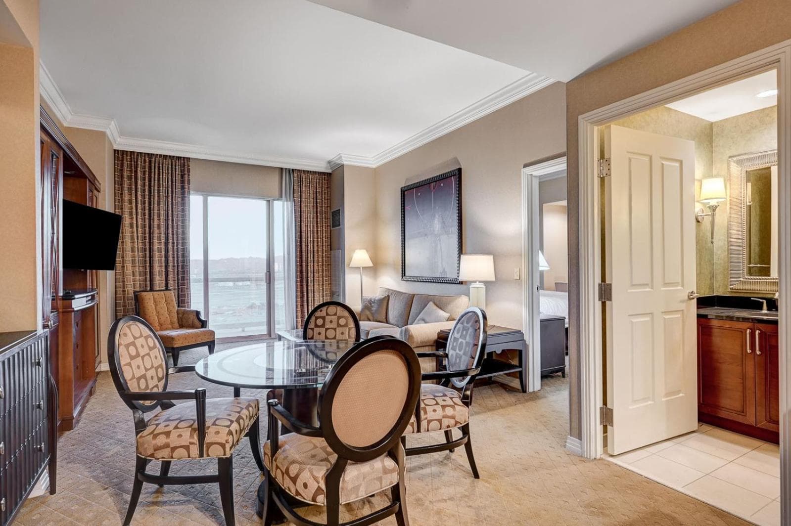 The Signature Escape at MGM Signature Tower 2 5 MIN WALK FROM F1 GRANDSTAND property views in Paradise, NV — gallery photo 3