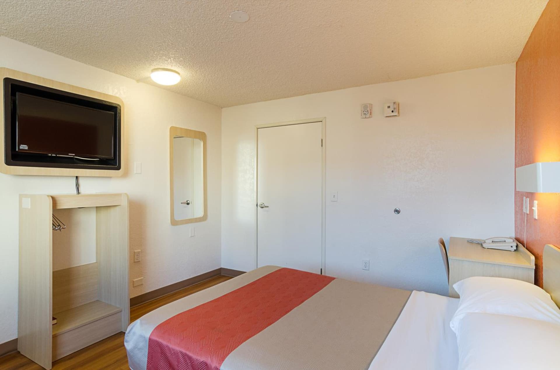 Motel 6- Denver, CO Downtown gallery photo in Denver, CO — image 52
