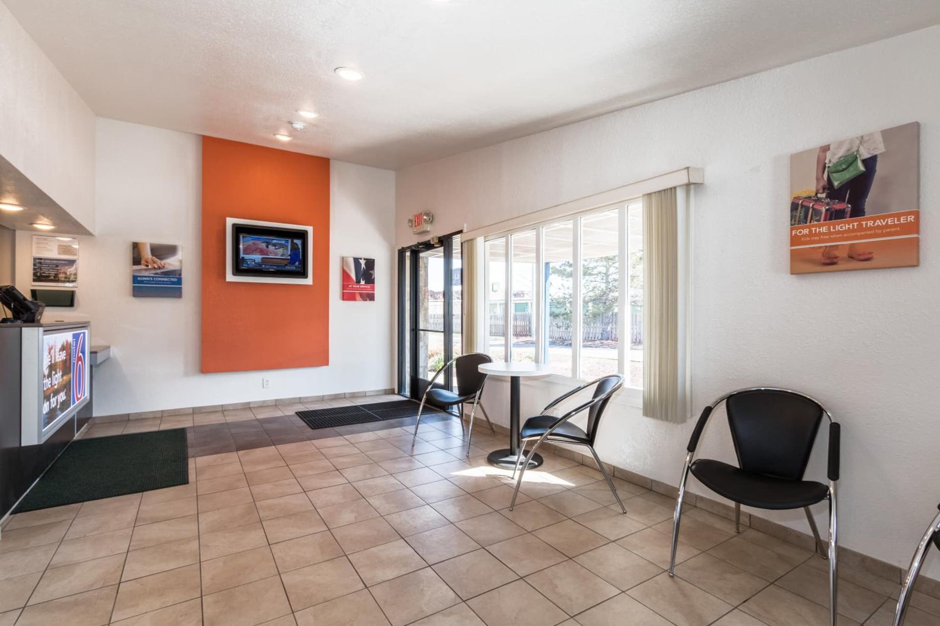 Travelodge by Wyndham Lansing gallery photo in Lansing, MI — image 25