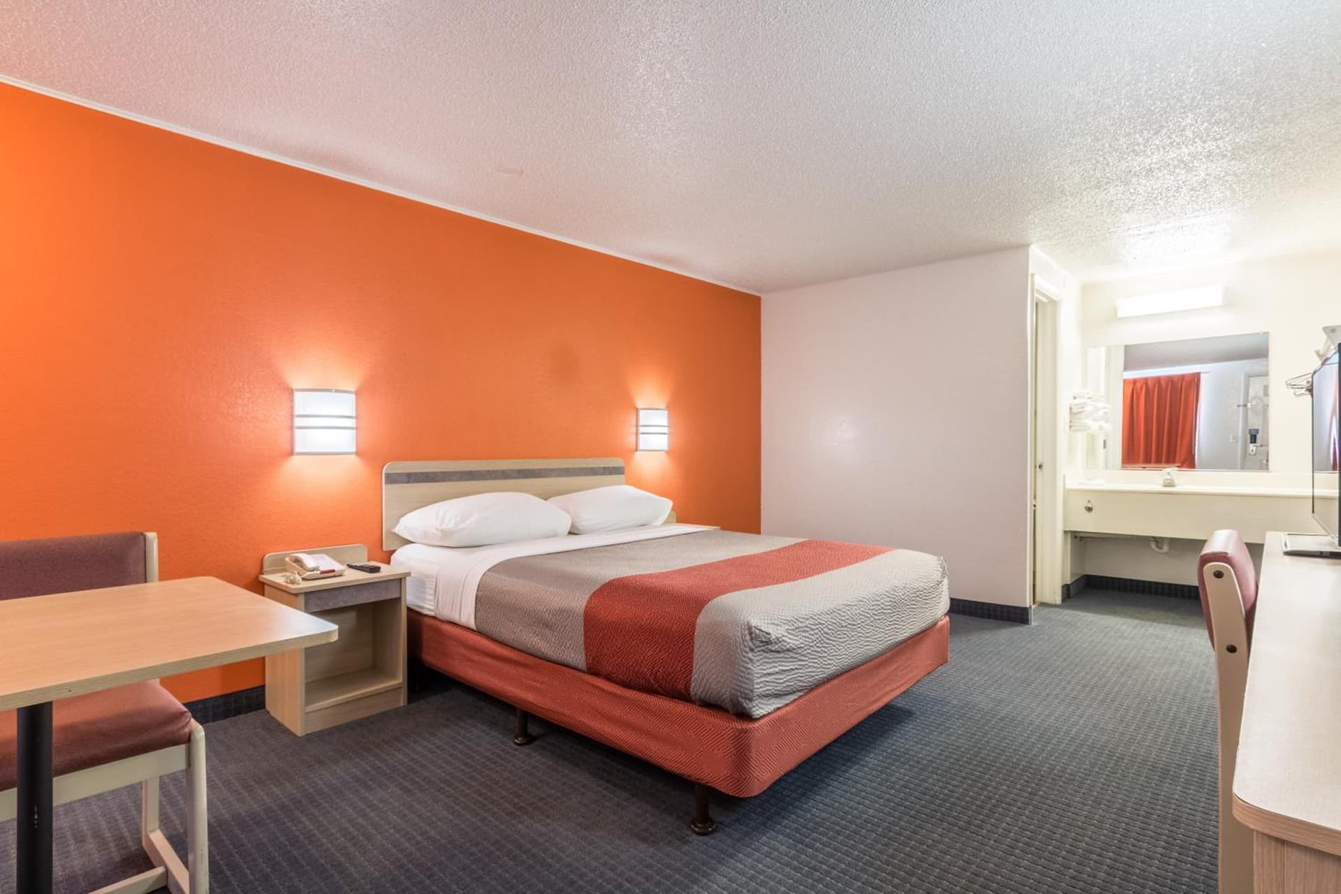 Travelodge by Wyndham Lansing gallery photo in Lansing, MI — image 7