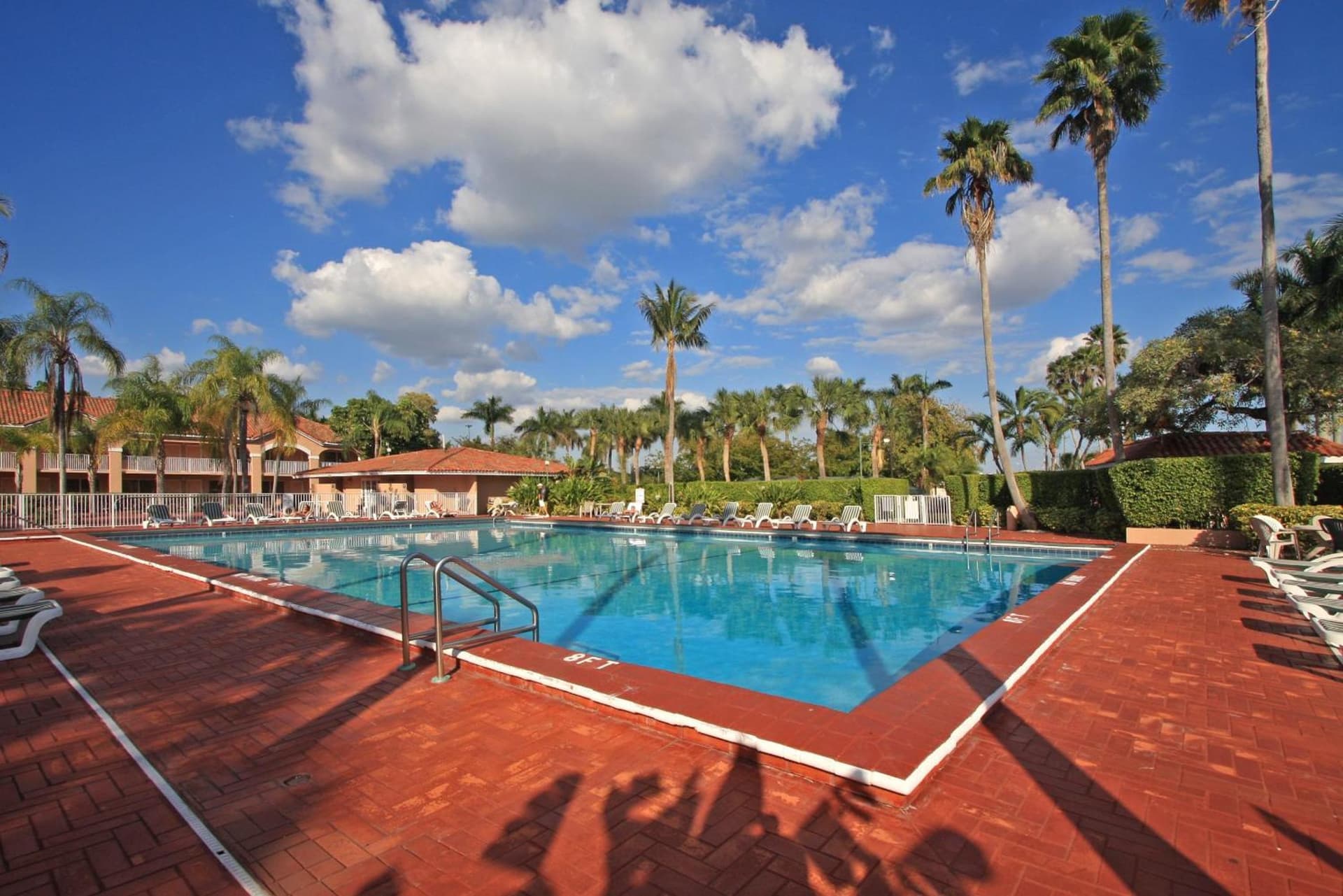 Grand Palms Spa & Golf Resort interior in Pembroke Pines, FL — gallery photo 2