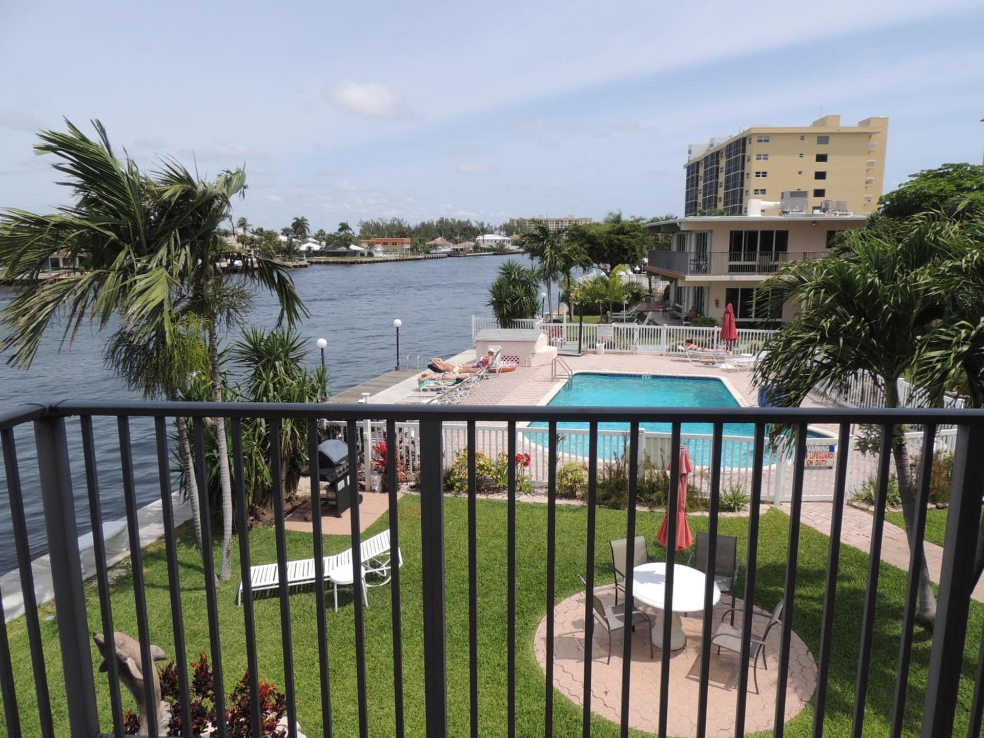 Aqua Mar Condos gallery photo in Pompano Beach, FL — image 5