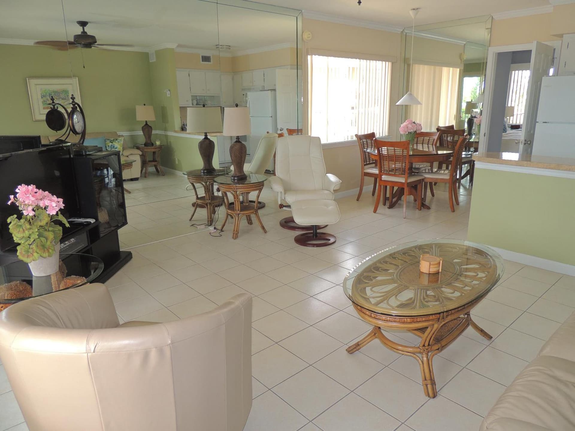 Aqua Mar Condos gallery photo in Pompano Beach, FL — image 42