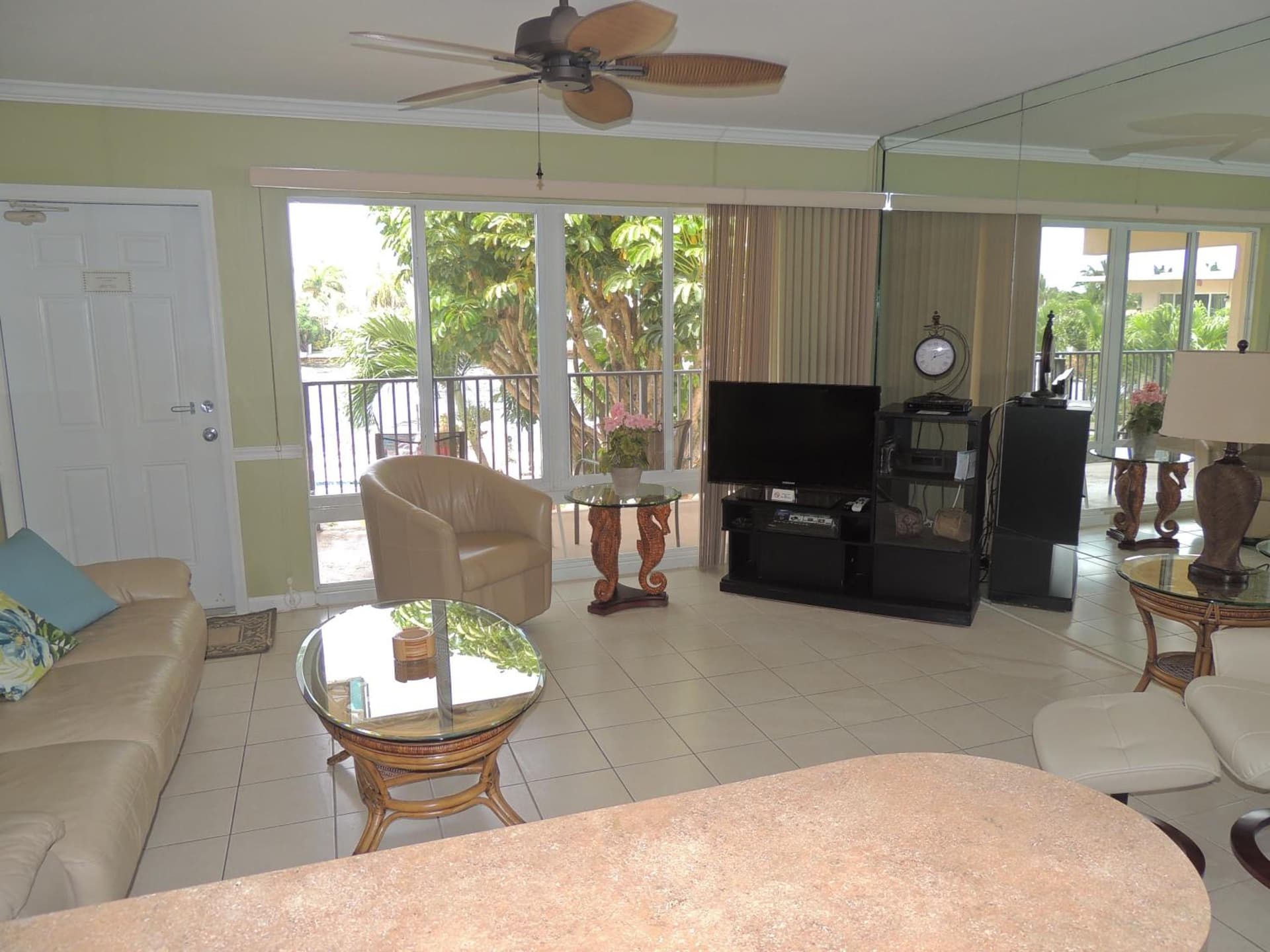Aqua Mar Condos gallery photo in Pompano Beach, FL — image 4