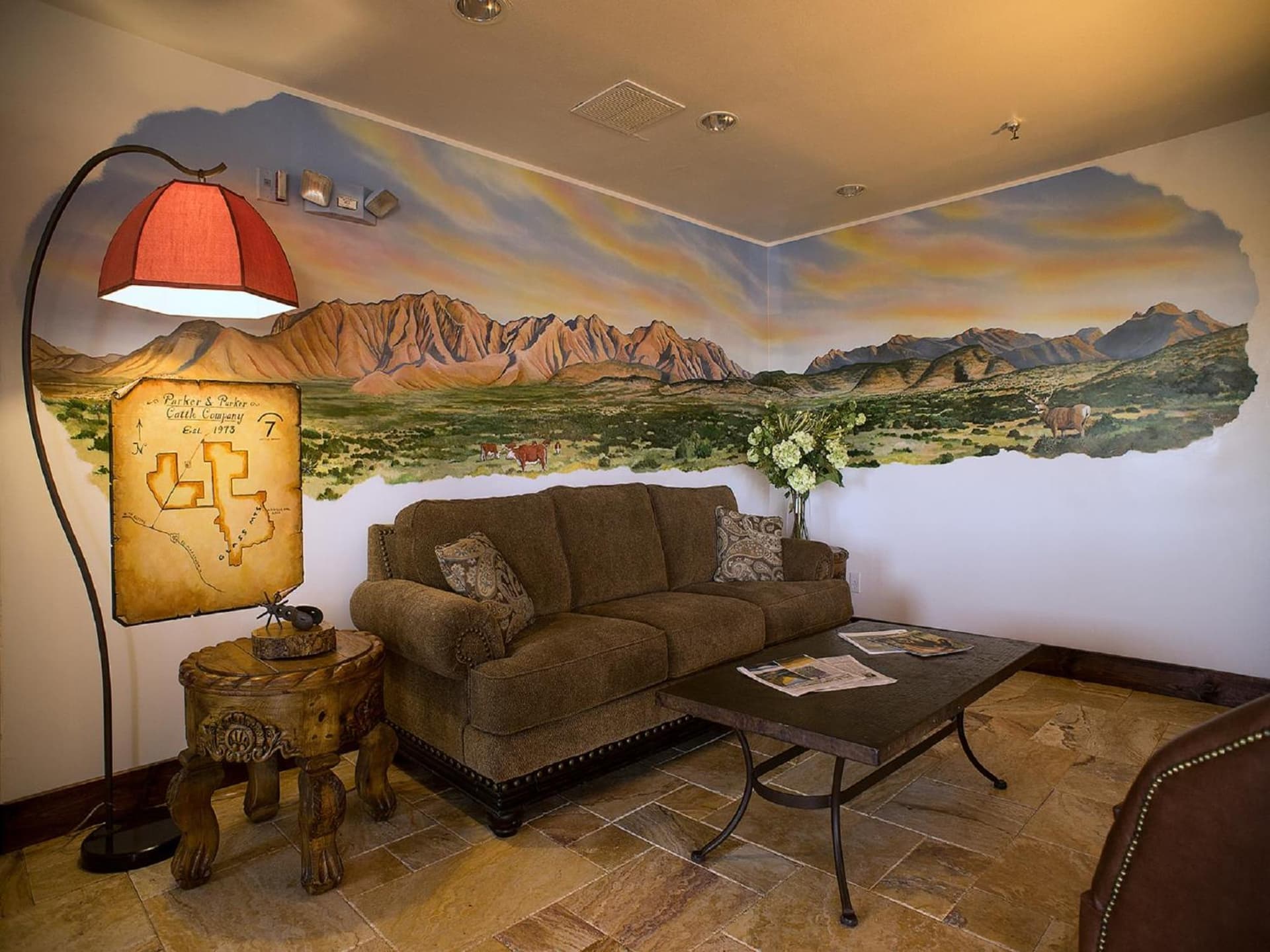 Hotel Parker at Quarter Circle 7 interior in Alpine, TX — gallery photo 2