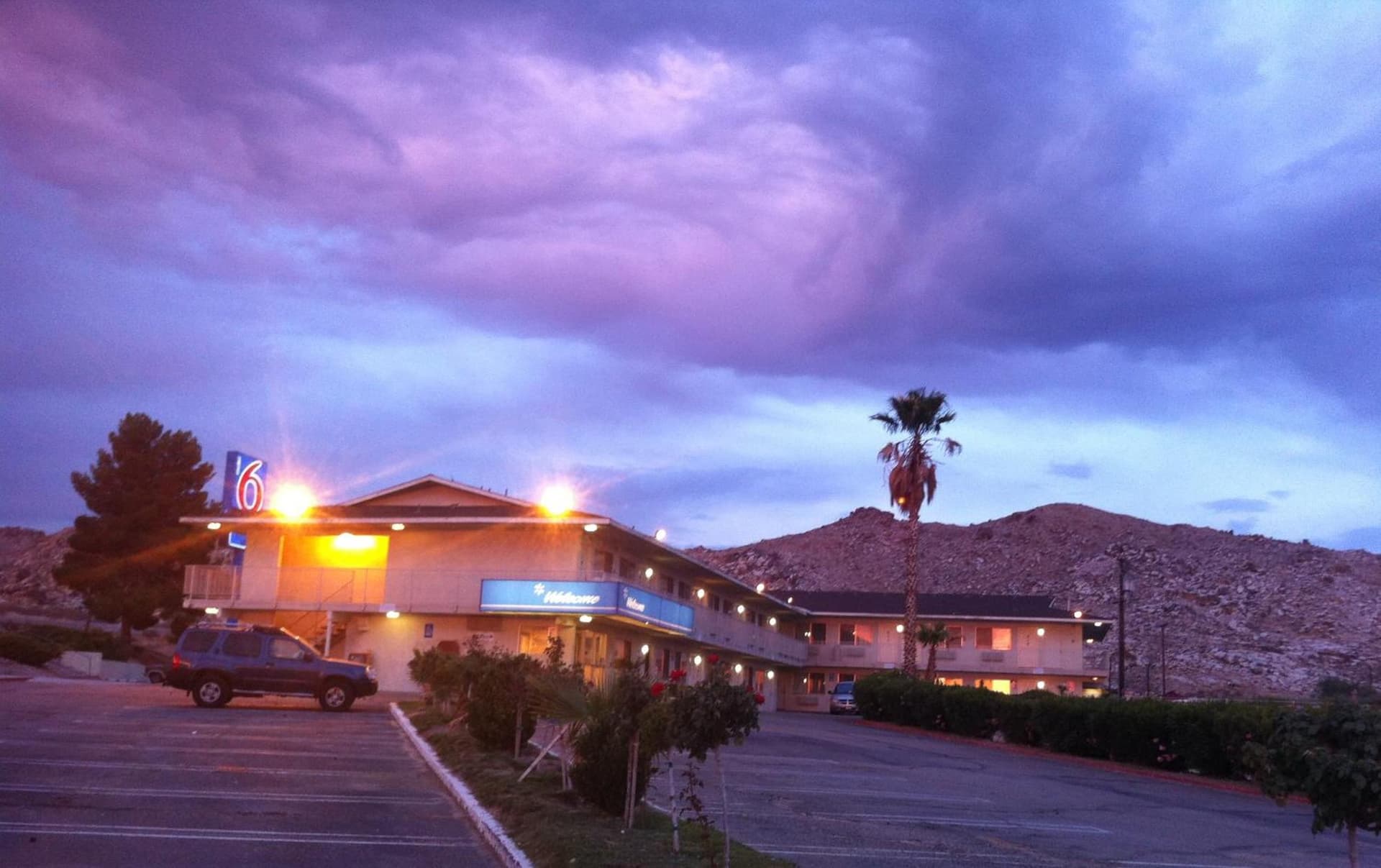 Hilltop Inn & Suites gallery photo in Victorville, CA — image 21