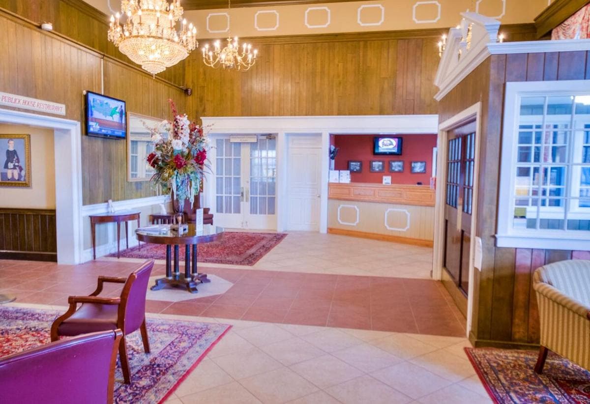The Inn at Reading Hotel & Conference Center interior in Reading, PA — gallery photo 2