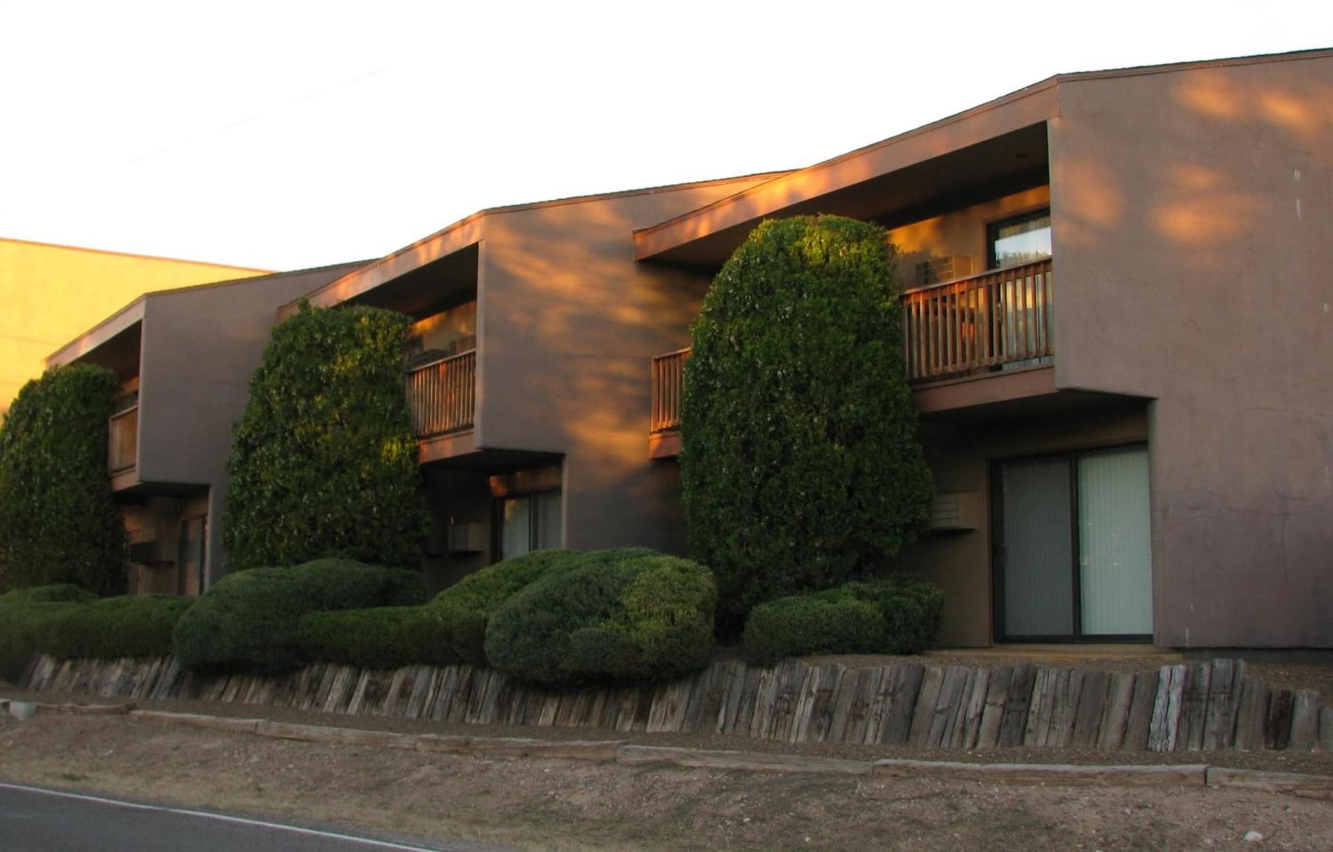 Beaver Creek Inn featured exterior or lobby in Lake Montezuma, AZ — similar hotel