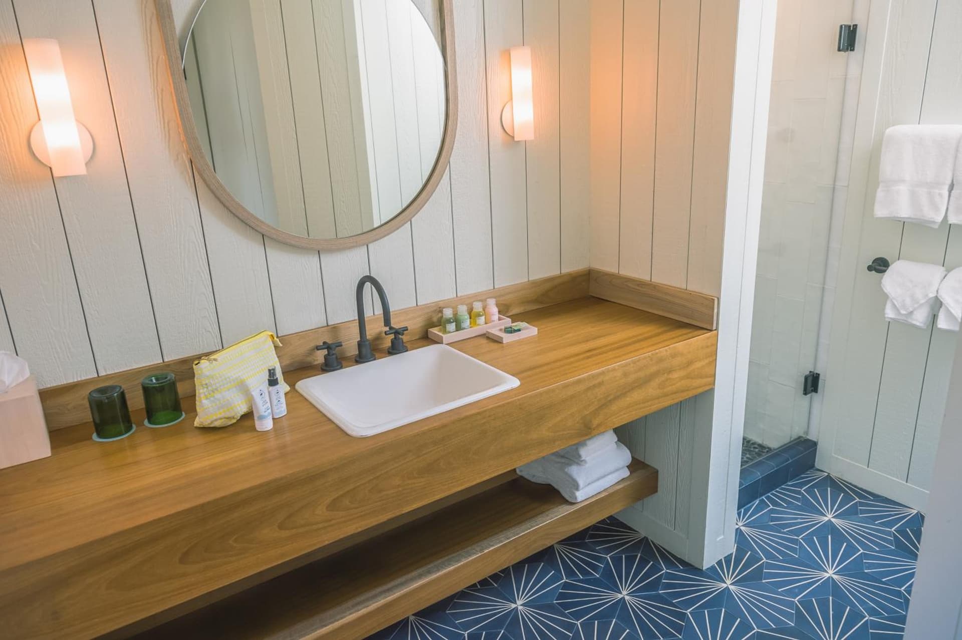 The Surfjack Hotel & Swim Club - NO AMENITY FEE gallery photo in Honolulu, HI — image 44