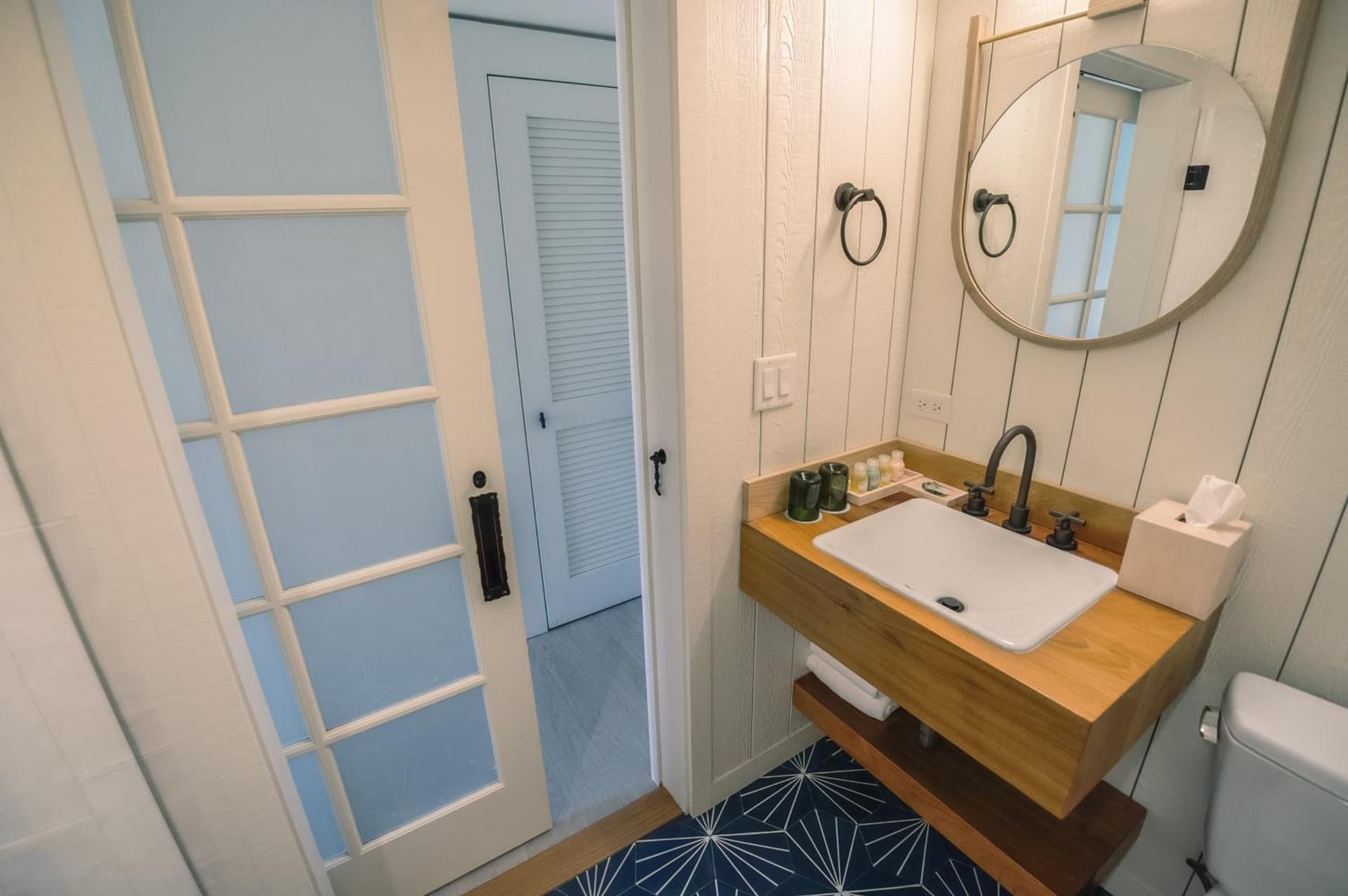 The Surfjack Hotel & Swim Club - NO AMENITY FEE gallery photo in Honolulu, HI — image 26