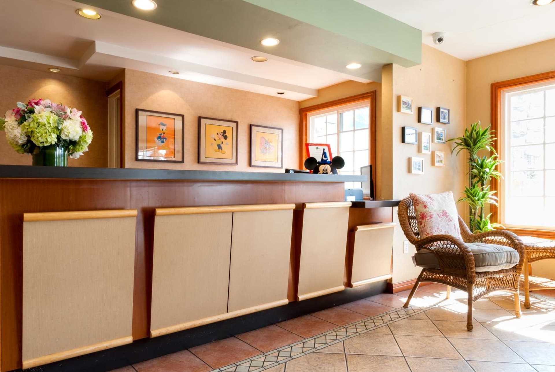 Alpine Inn near Convention Center and the Park gallery photo in Anaheim, CA — image 17