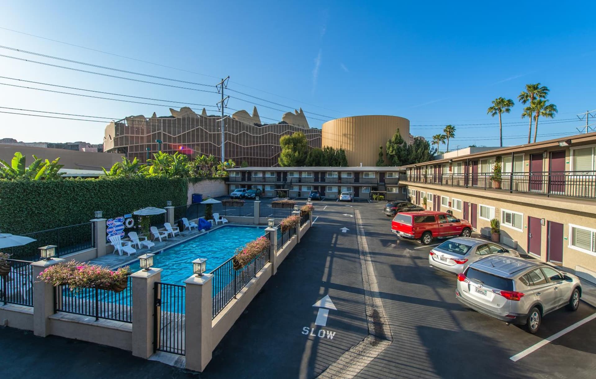 Alpine Inn near Convention Center and the Park gallery photo in Anaheim, CA — image 7