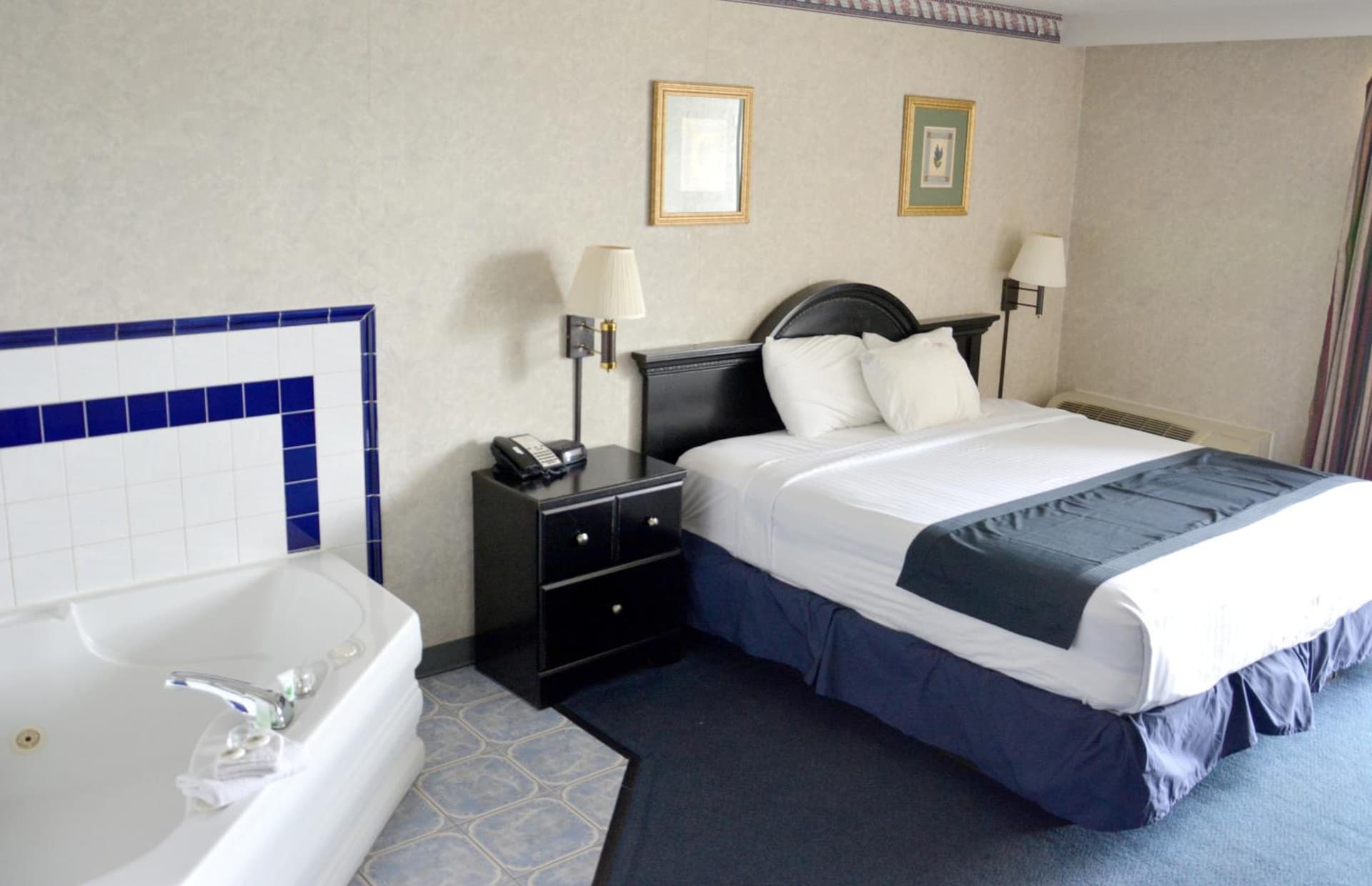 Travelodge by Wyndham Milwaukee gallery photo in Milwaukee, WI — image 17