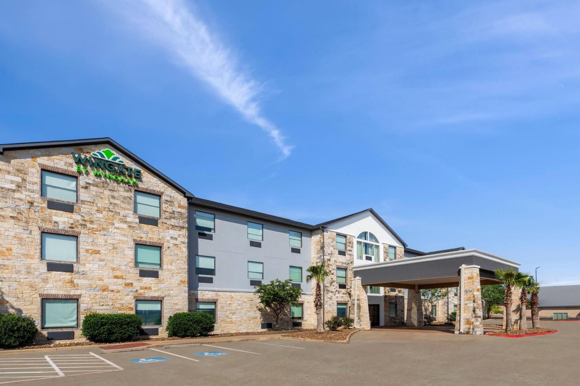 Hawthorn Extended Stay by Wyndham College Station South property views in College Station, TX — gallery photo 3