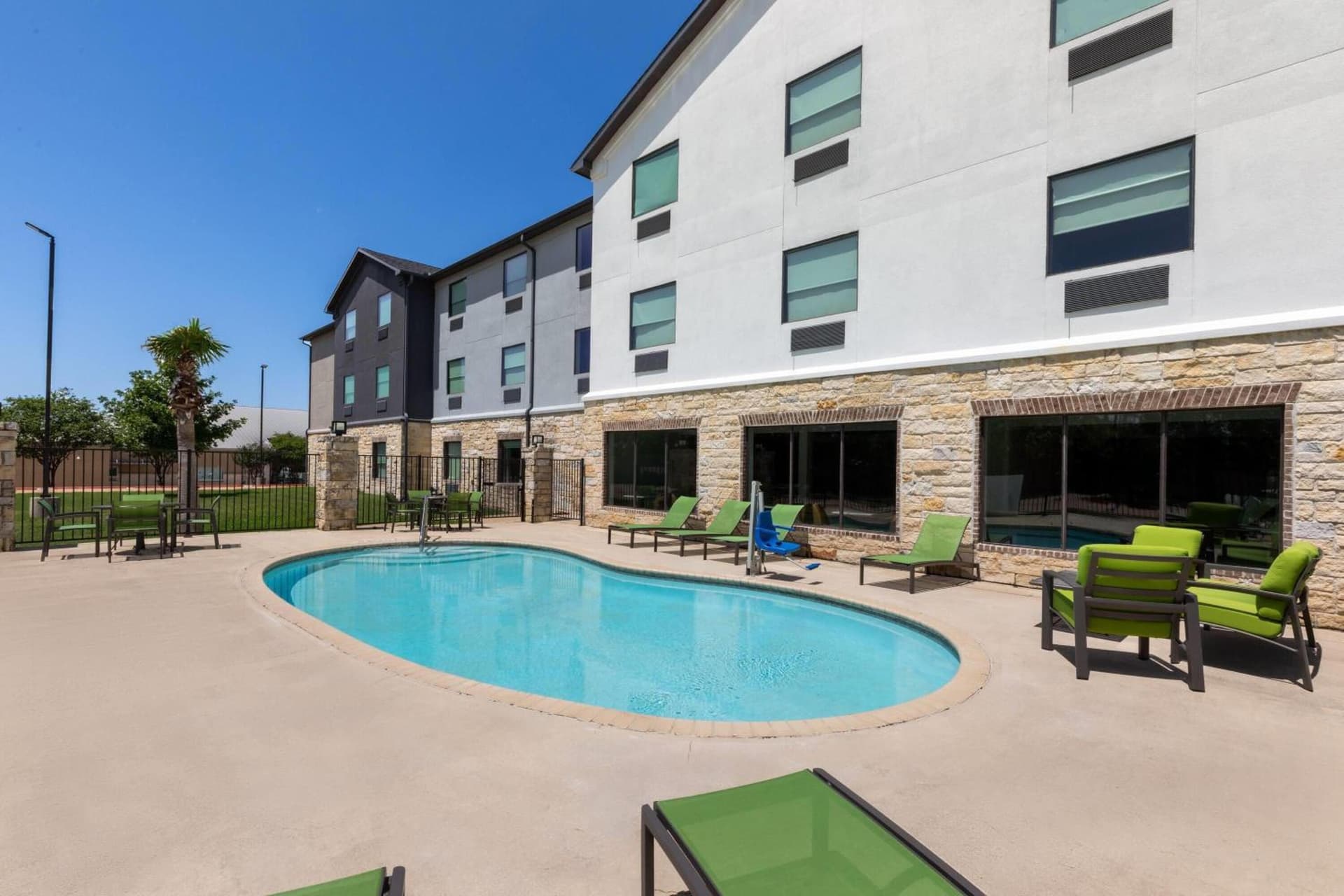 Hawthorn Extended Stay by Wyndham College Station South interior in College Station, TX — gallery photo 2