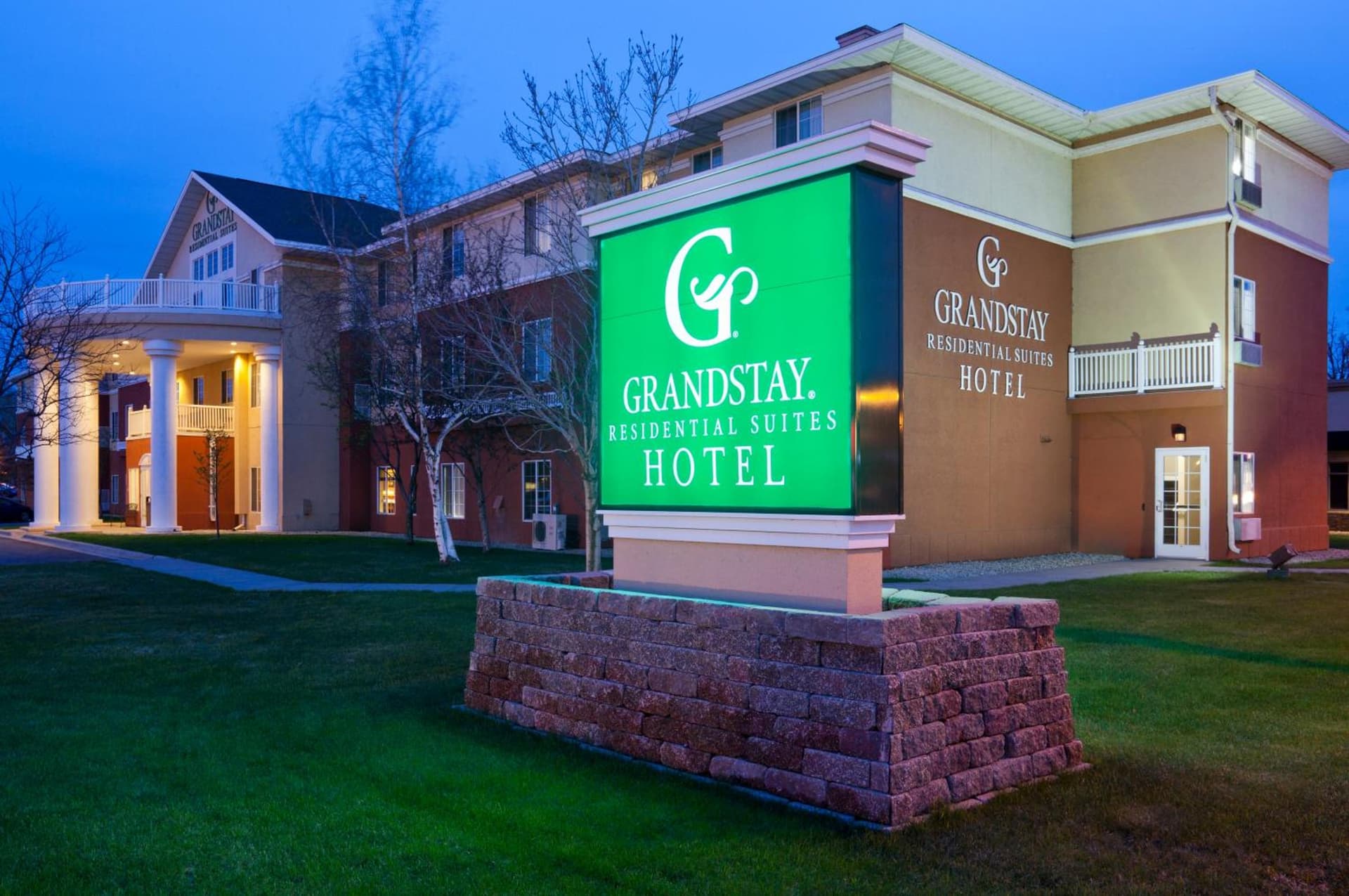 GrandStay Residential Suites Hotel featured exterior or lobby in Saint Cloud, MN — similar hotel