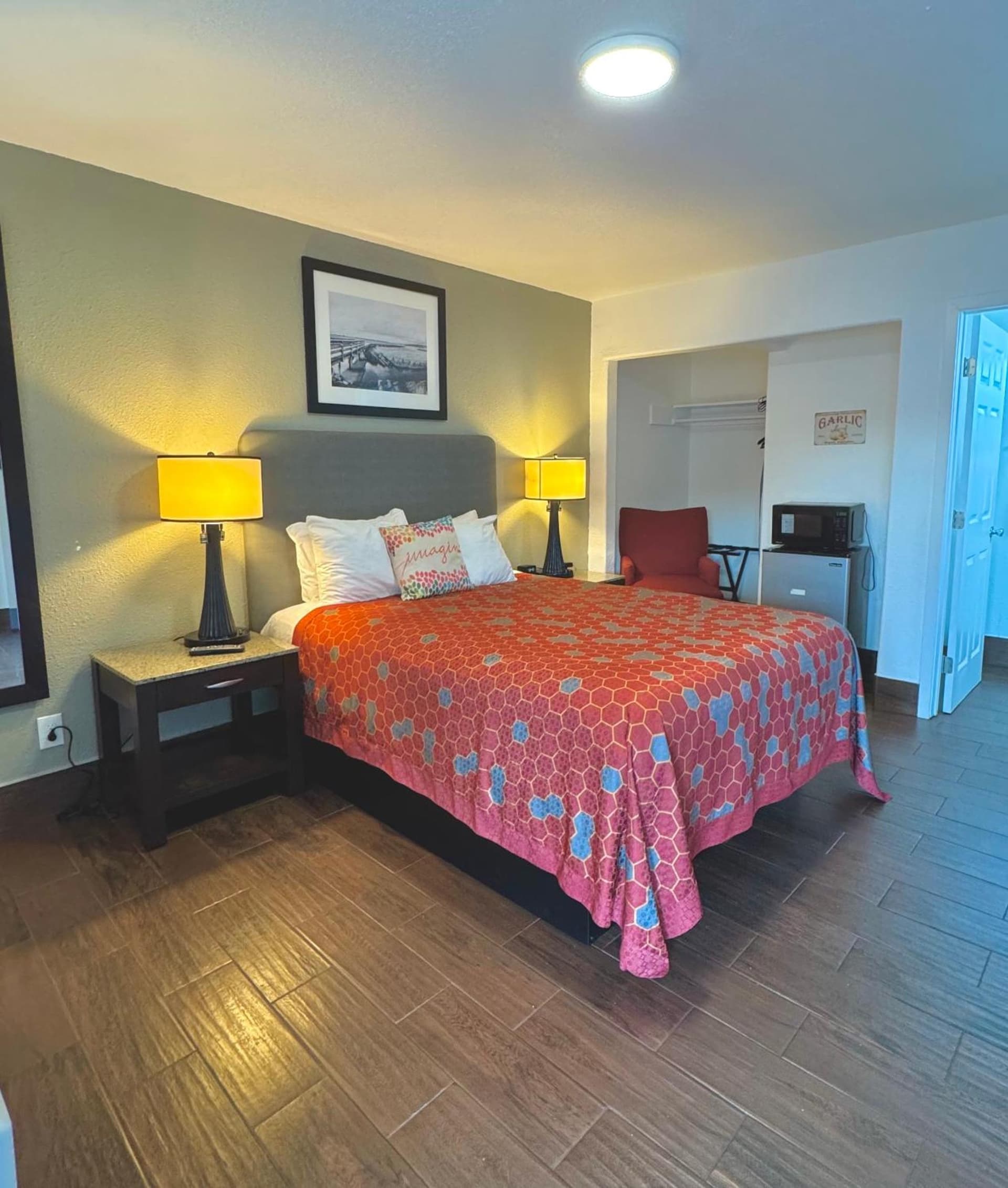 Budget Motel gallery photo in Gilroy, CA — image 5