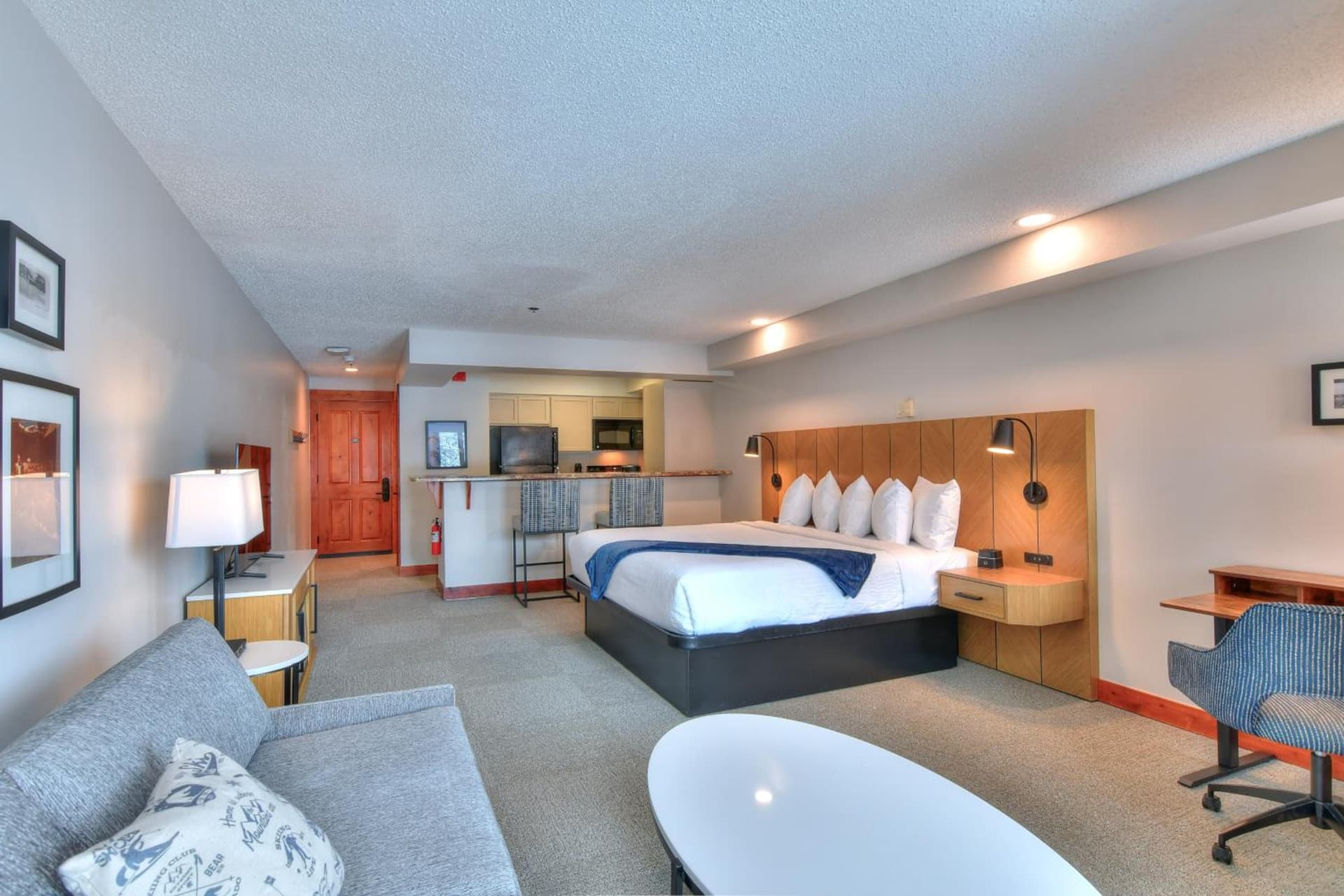 Wedgewood Lodge featured exterior or lobby in Breckenridge, CO — similar hotel
