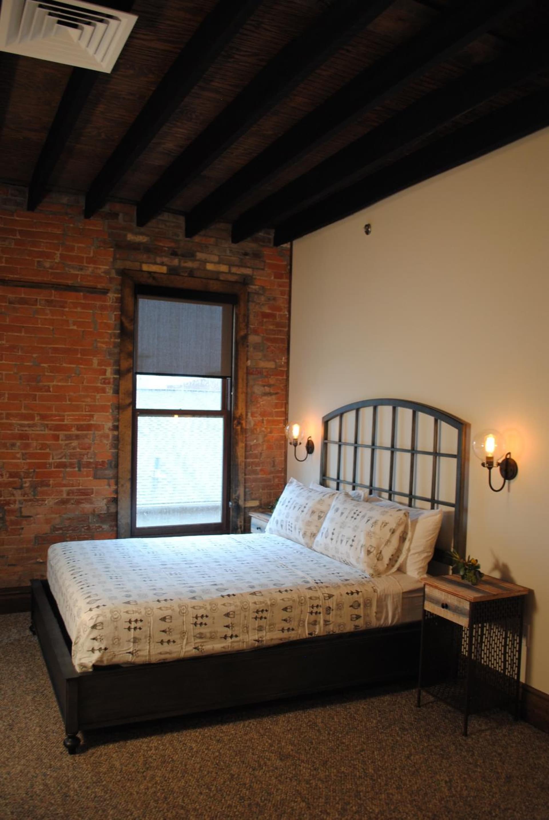 The 1857 property views in Paducah, KY — gallery photo 3