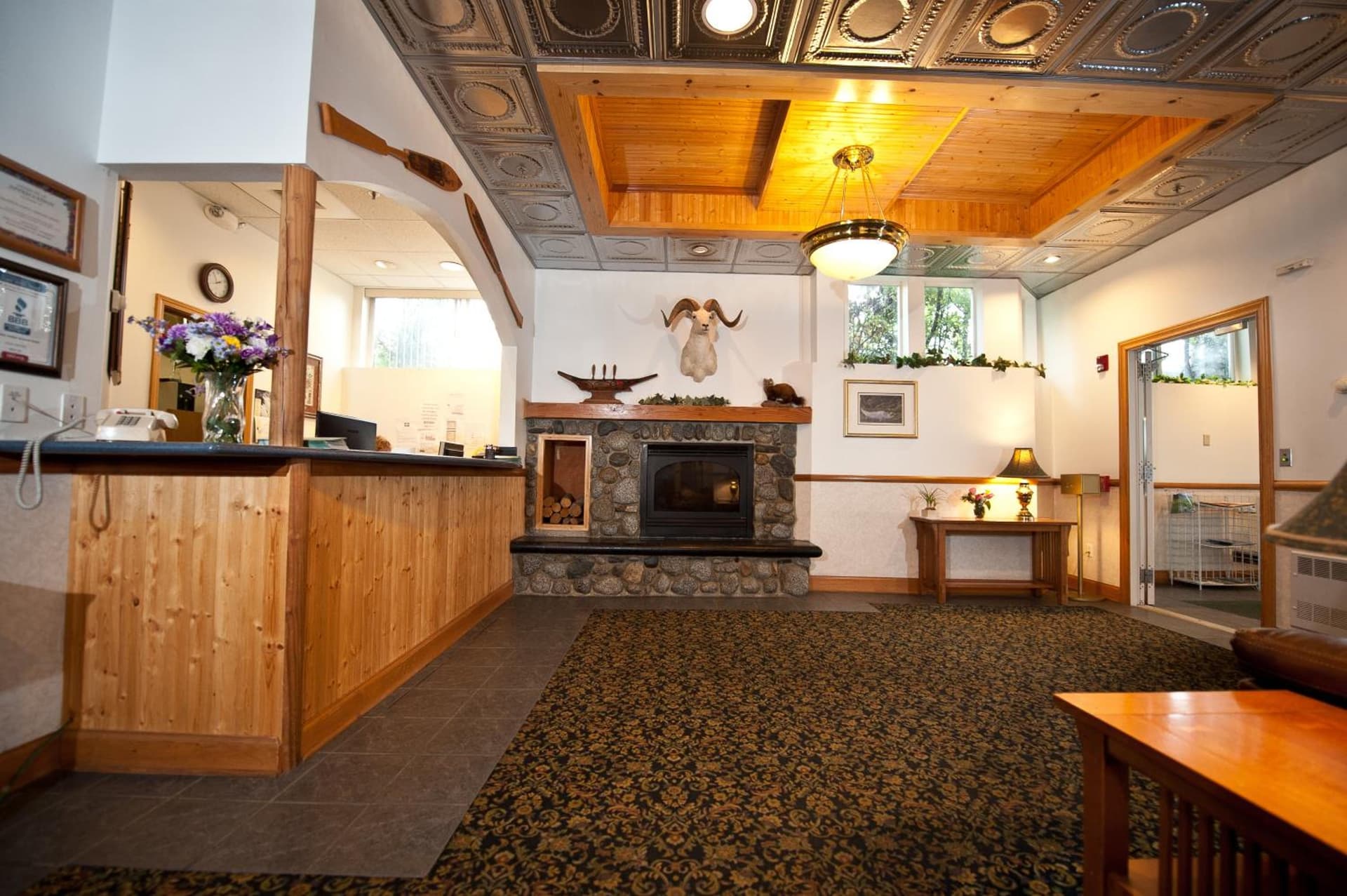 Frontier Suites Hotel in Juneau interior in Juneau, AK — gallery photo 2