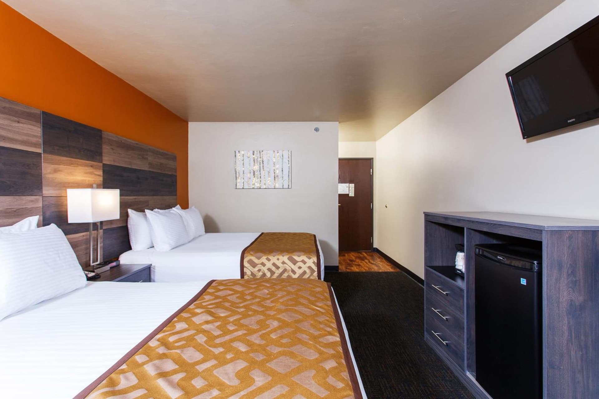Hotel J Green Bay property views in Green Bay, WI — gallery photo 3