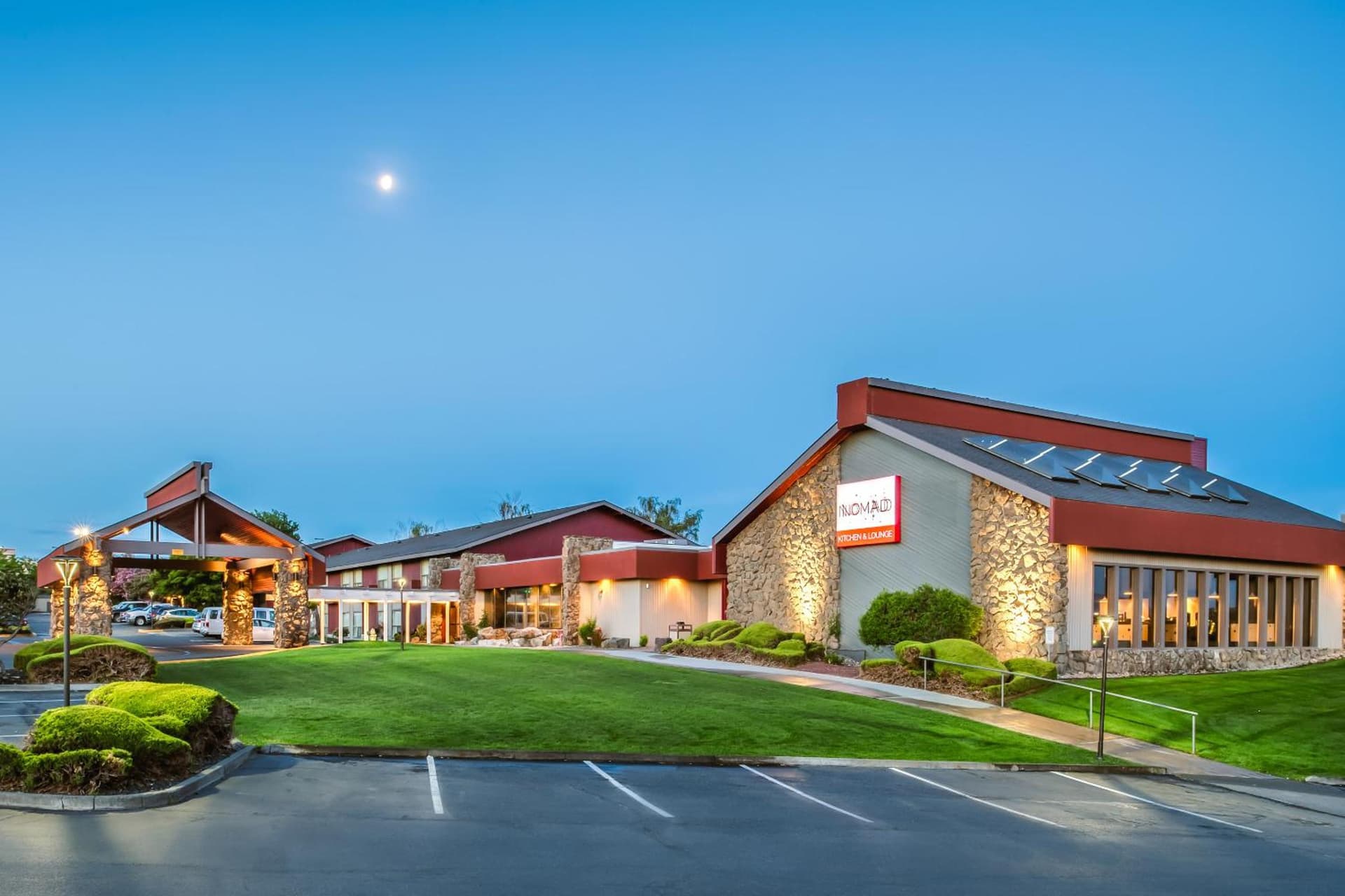 Red Lion Hotel Kennewick Columbia Center — hotel in Kennewick, Washington