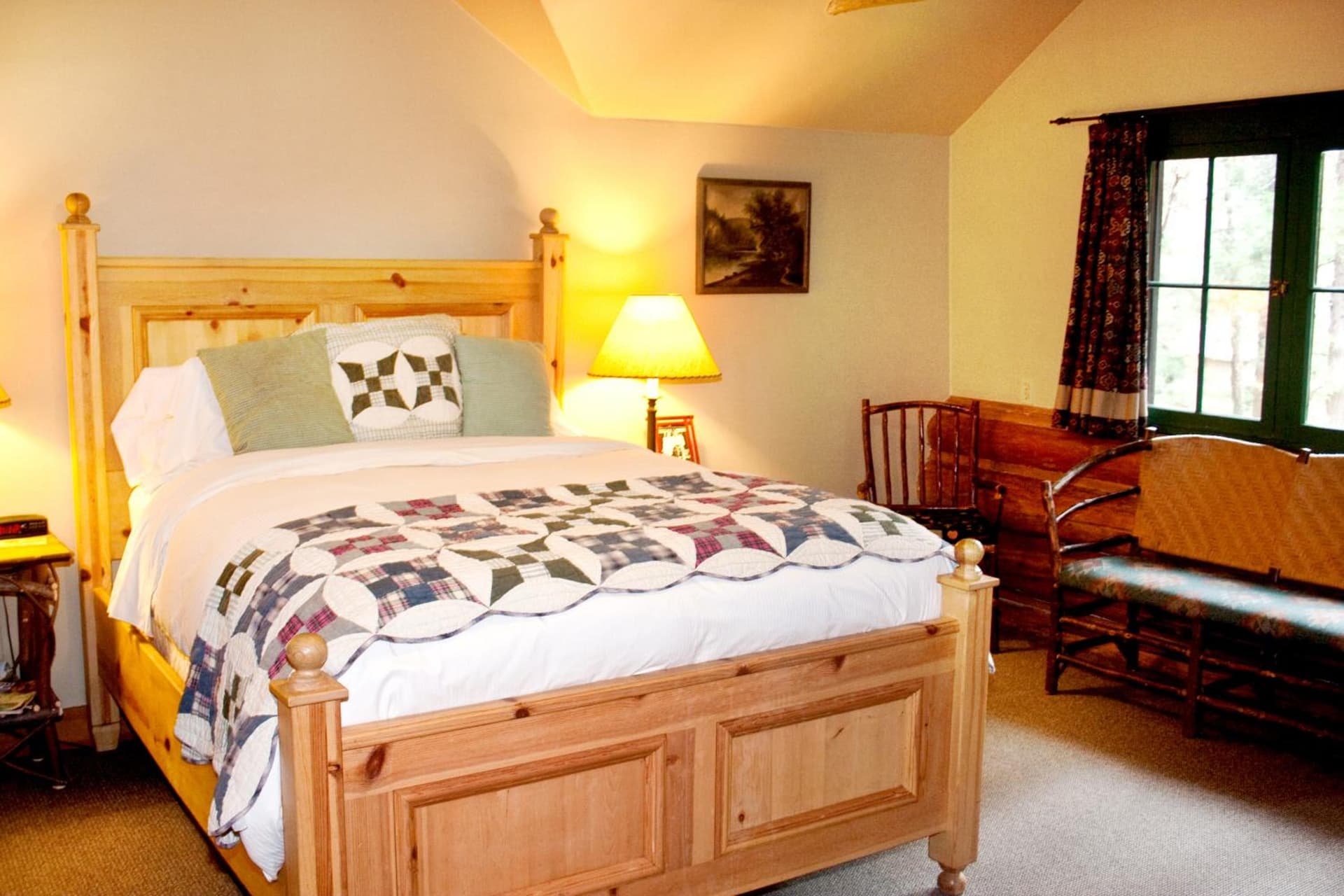 Weasku Inn gallery photo in Grants Pass, OR — image 136