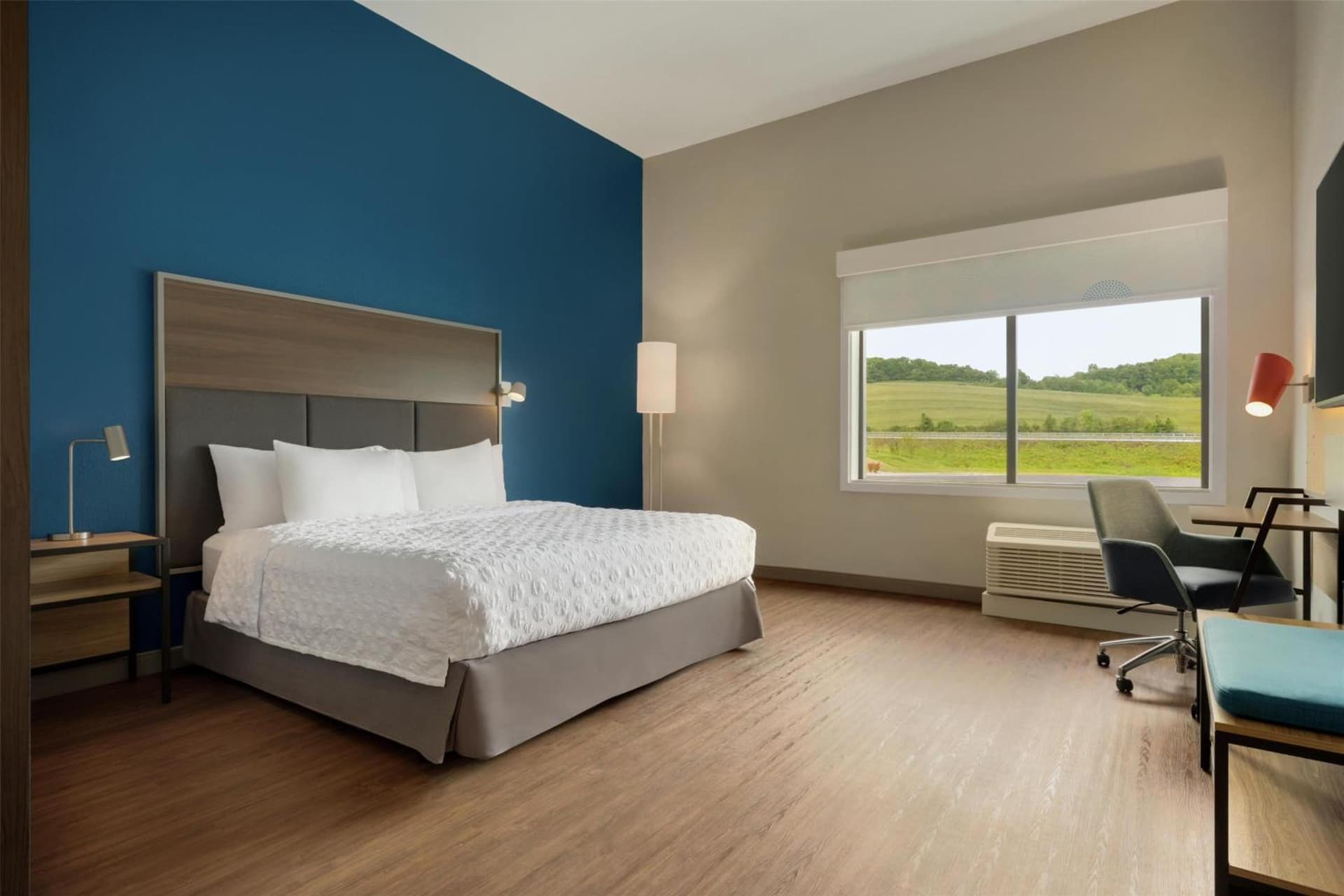 Tru By Hilton West Bristol Tn property views in Bristol, TN — gallery photo 3