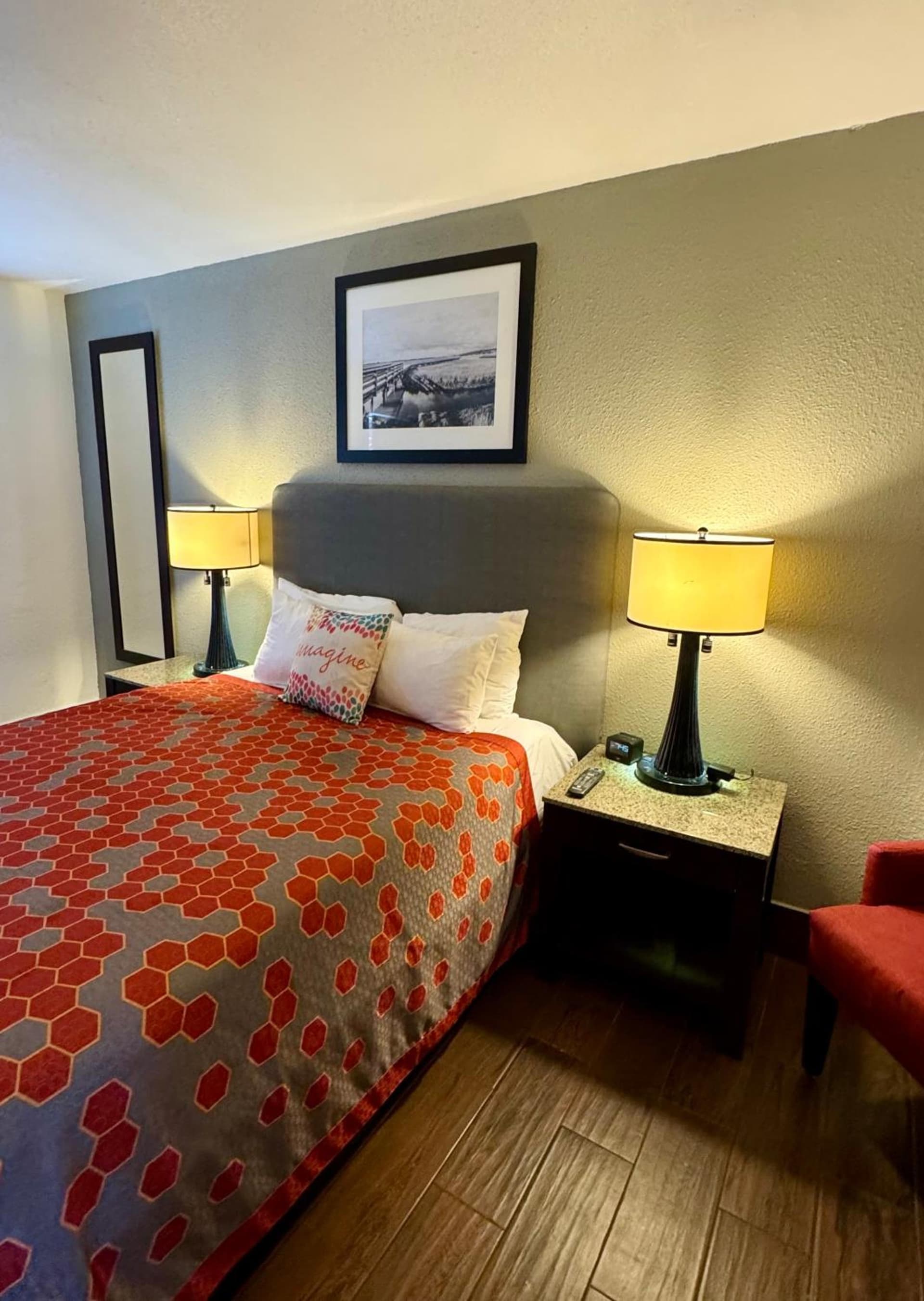 Budget Motel gallery photo in Gilroy, CA — image 6