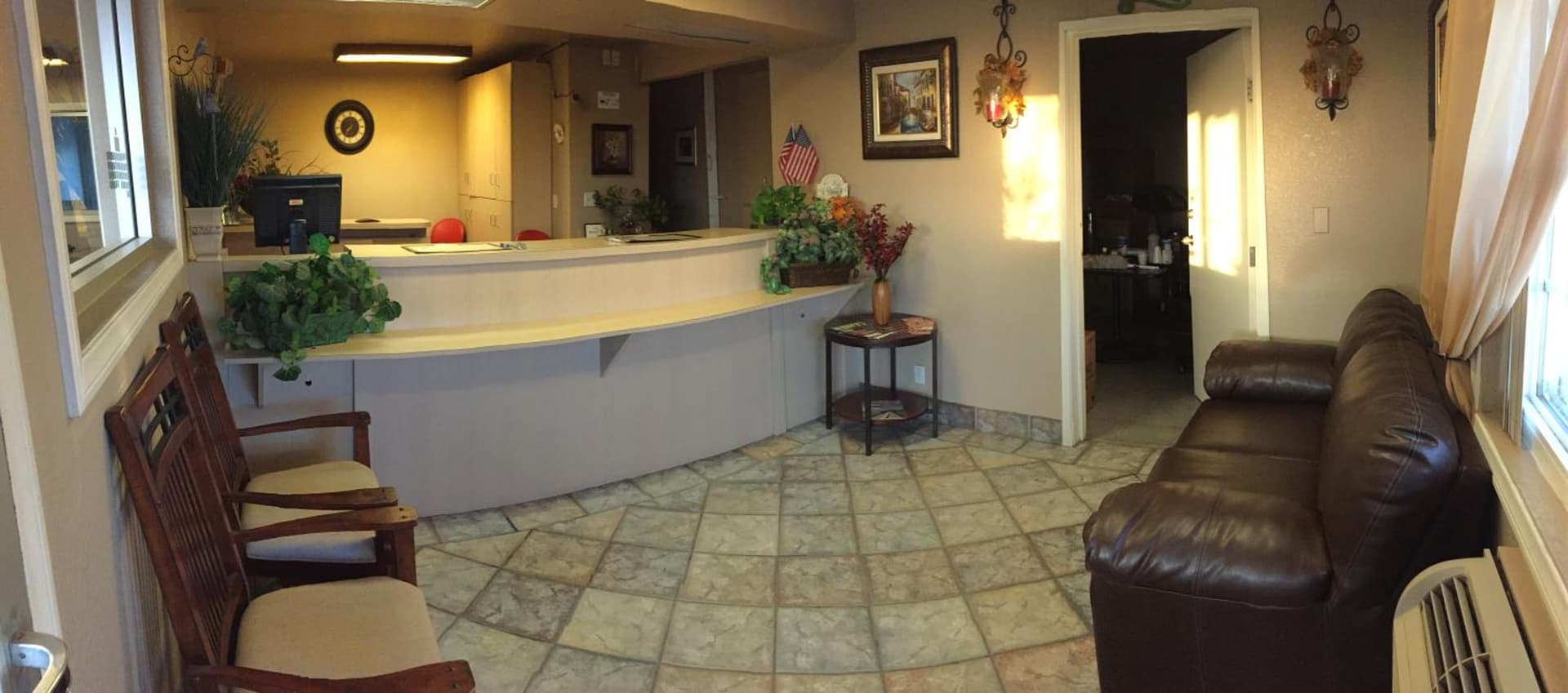 Hilltop Inn & Suites gallery photo in Victorville, CA — image 7
