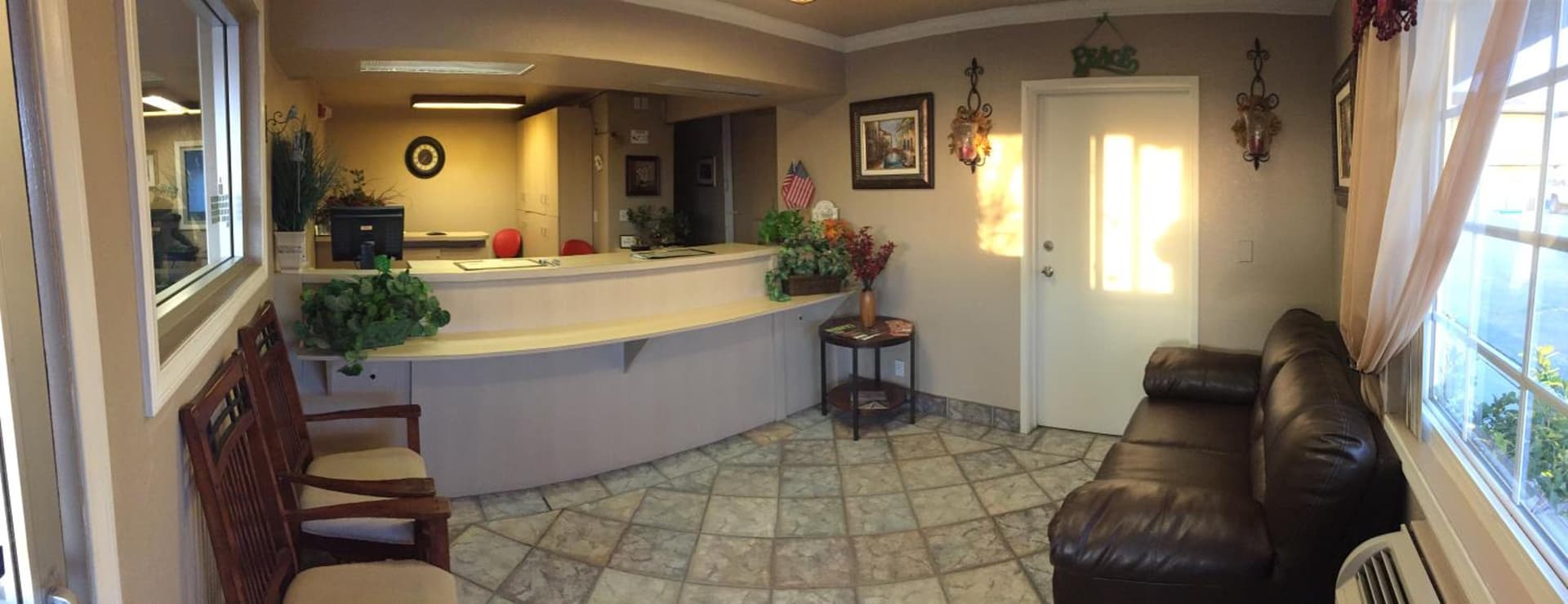 Hilltop Inn & Suites gallery photo in Victorville, CA — image 8