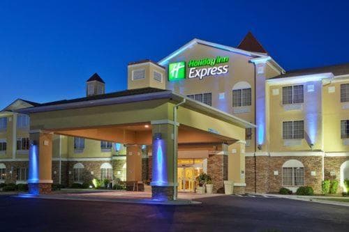 Holiday Inn Express Savannah Airport by IHG interior in Savannah, GA — gallery photo 2