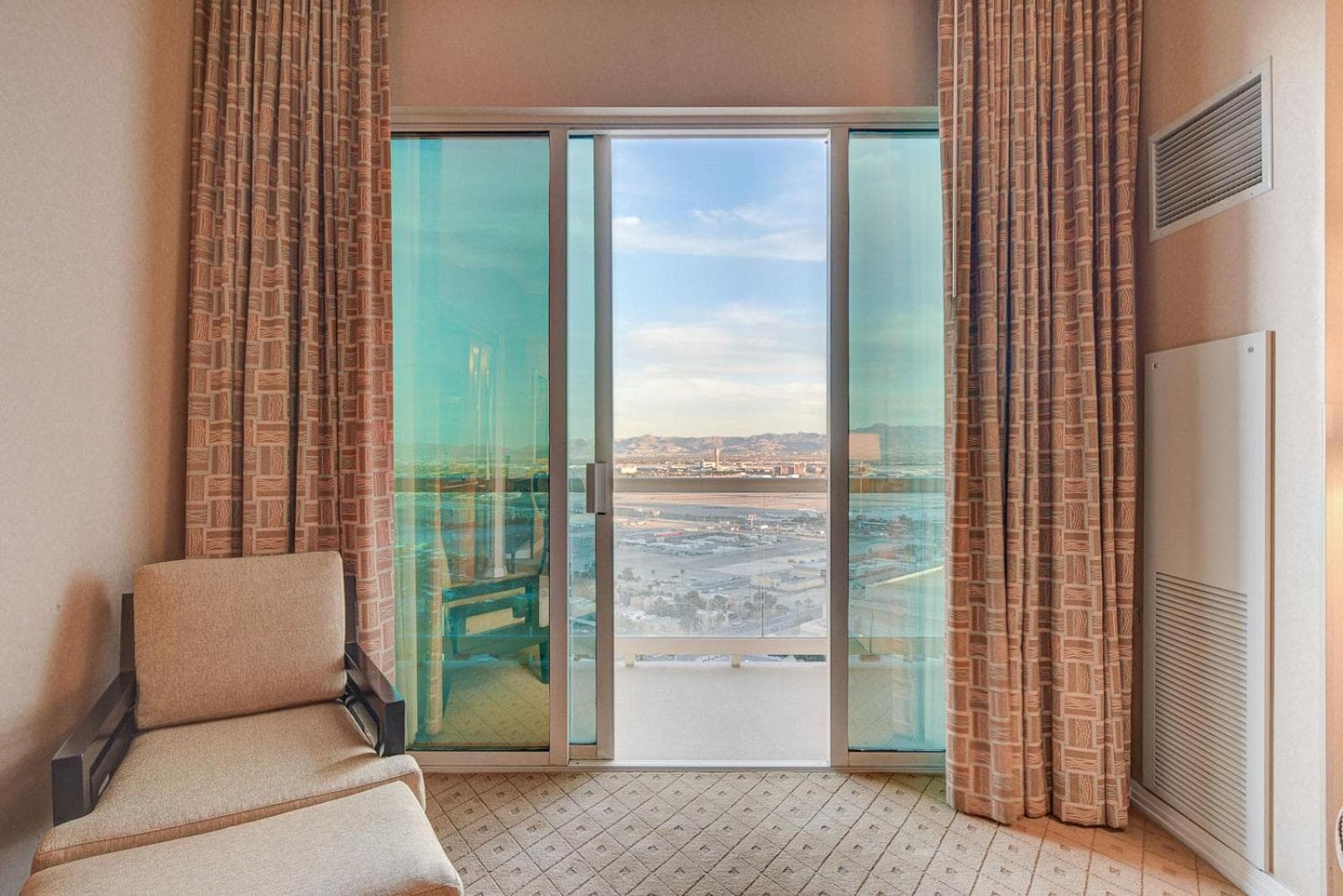 Lumiere Suite at MGM Signature Tower 1 with Balcony 5 MIN WALK FROM F1 GRANDSTAND gallery photo in Paradise, NV — image 38
